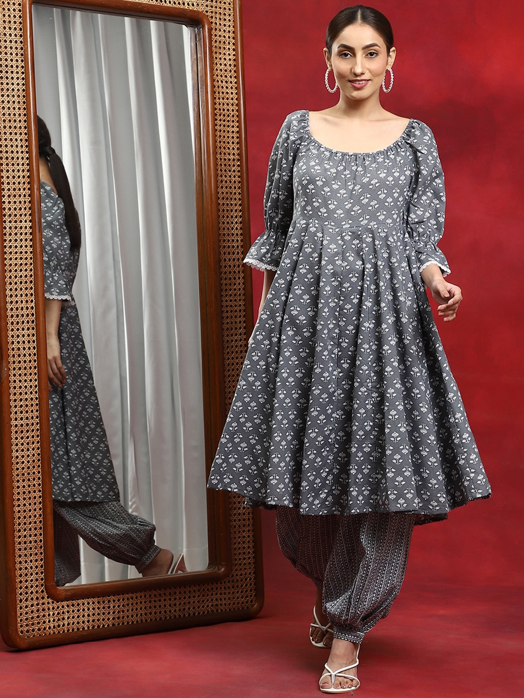 

AKS Ethnic Motifs Printed Empire Pure Cotton Kurta With Salwar, Grey