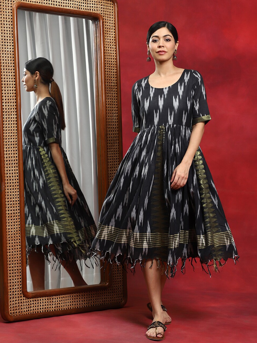 

AKS Ikat Printed A-Line Midi Cotton Ethnic Dress, Black