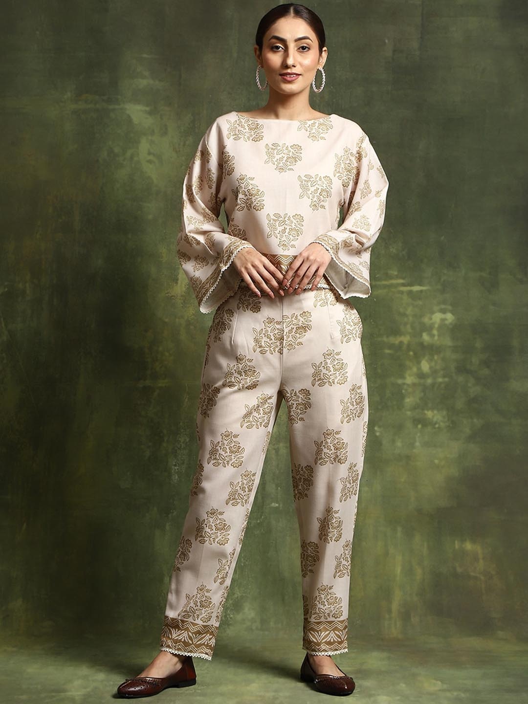 

AKS Floral Printed Linen Top With Trousers, Cream