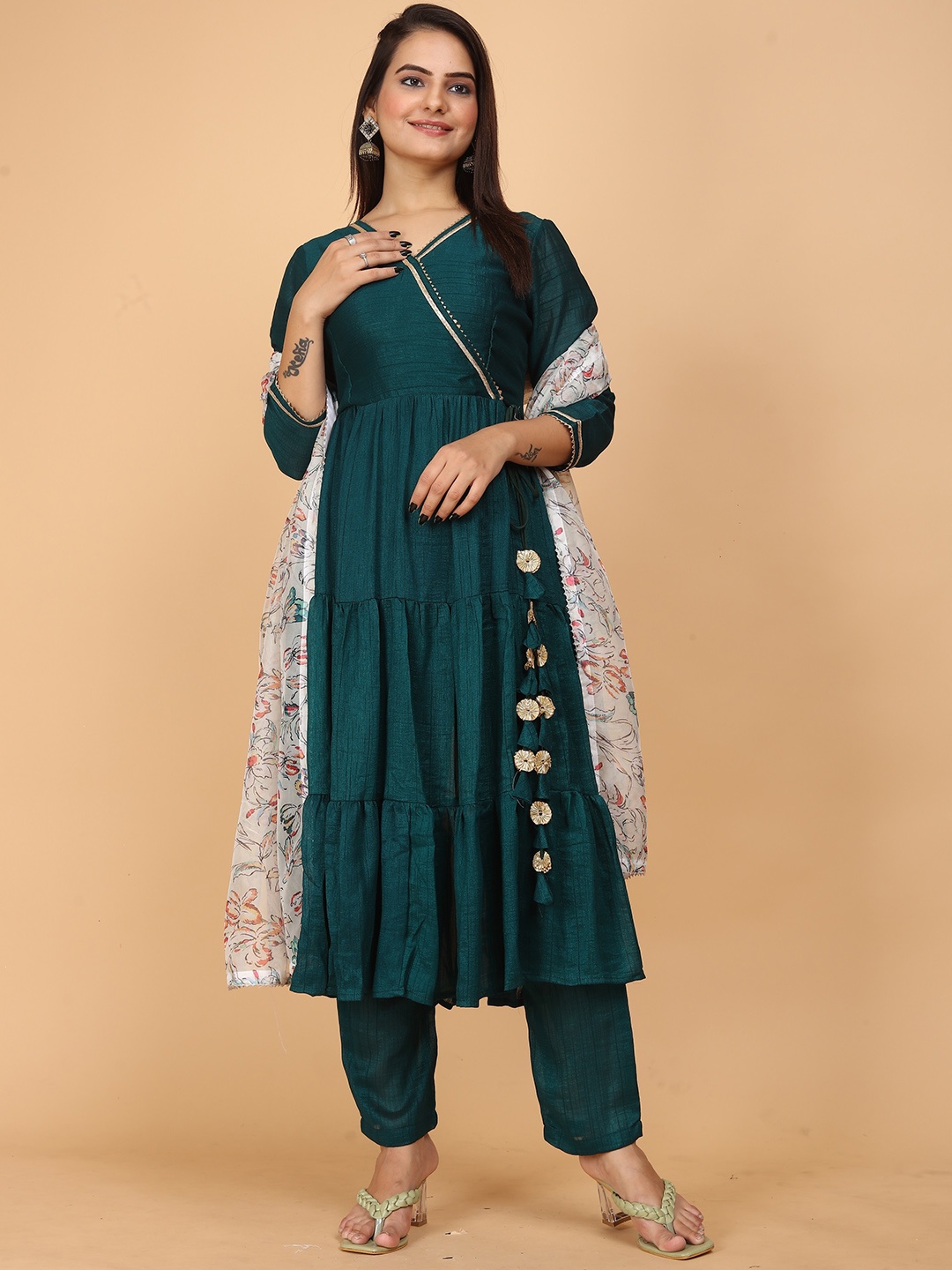 

Riddhi Textile Hub V-Neck A-Line Kurta with Palazzos & Dupatta, Green