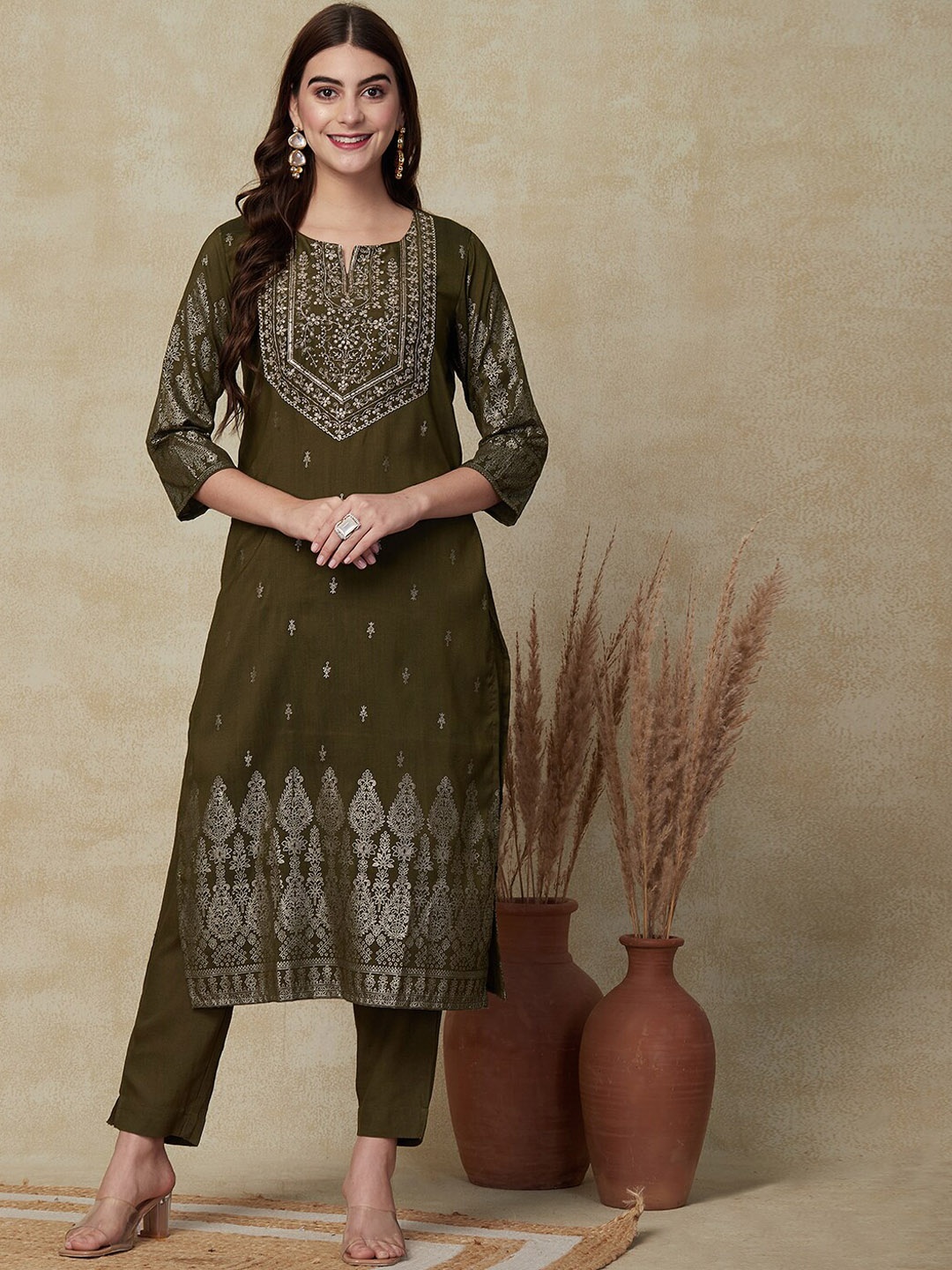 

FASHOR Olive Green Ethnic Motifs Embroidered Regular Kurta & Trousers With Dupatta