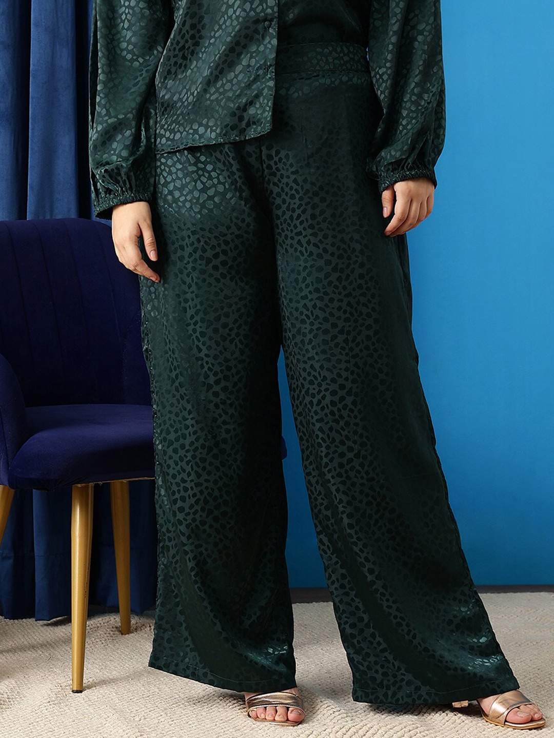 

CURVY STREET Women Abstract Printed Loose Fit Trousers, Green