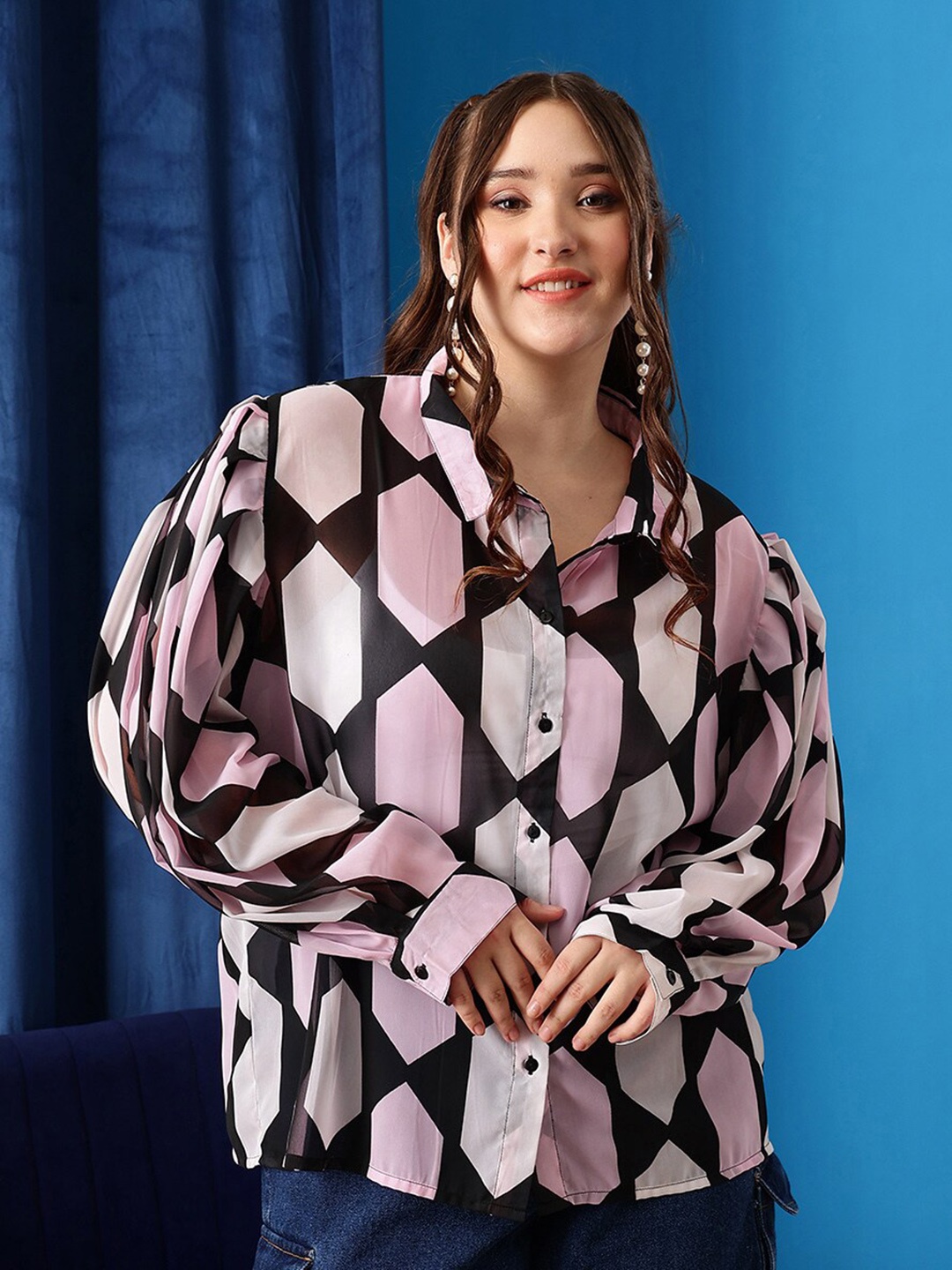

CURVY STREET Plus Size Black Comfort Geometric Printed Oversized Casual Shirt