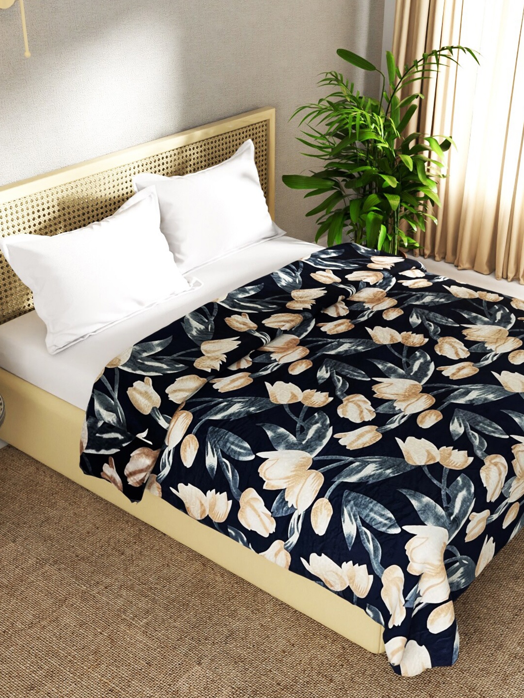 

BIANCA Nautical Black & White Floral Microfiber AC Room 300 GSM Double Bed Blanket
