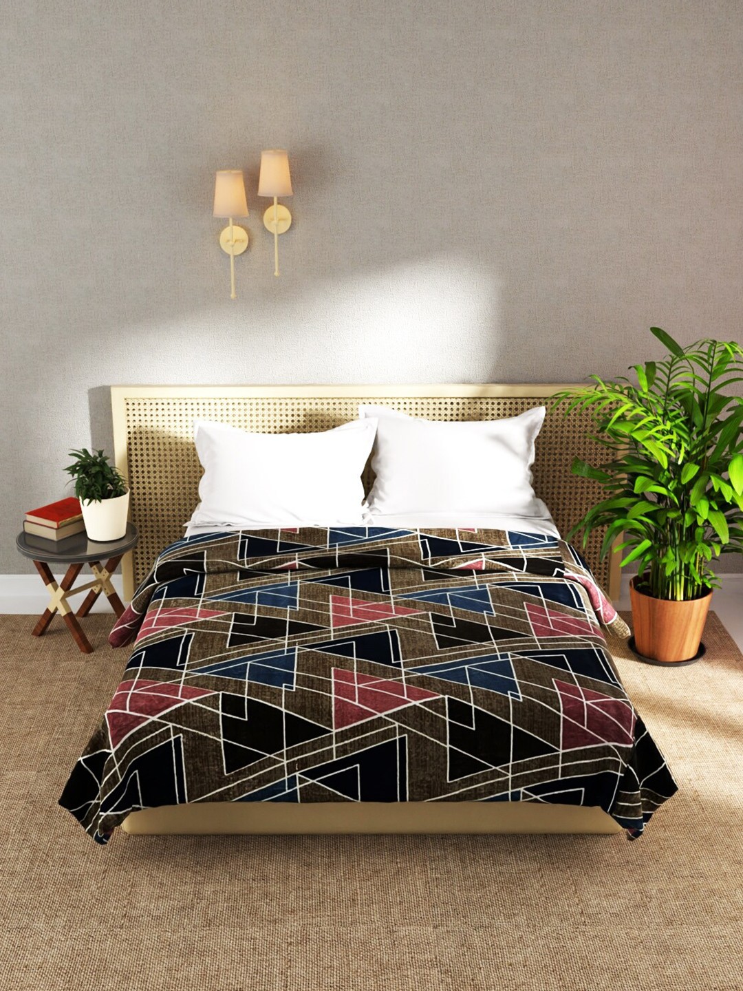 

BIANCA Nautical Black & Pink Geometric Microfiber AC Room 300 GSM Double Bed Blanket