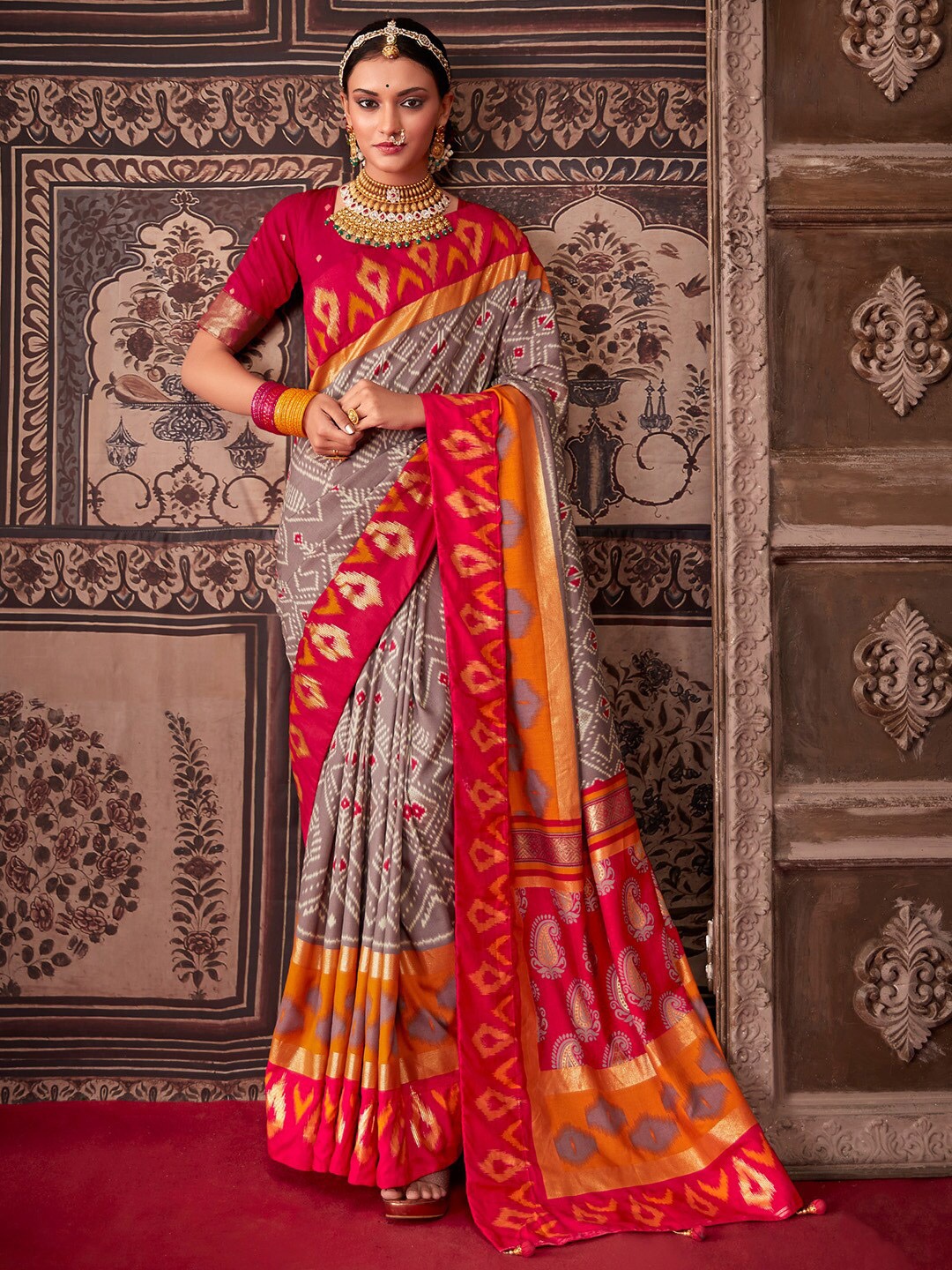 

Saree mall Grey & Red Geometric Printed Zari Sarees