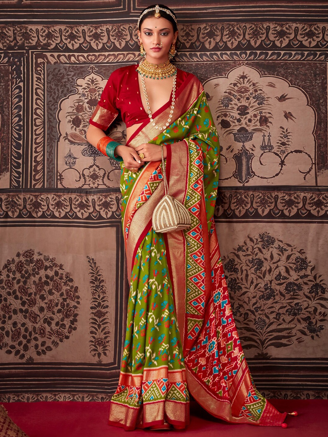 

Saree mall Ethnic Motifs Printed Zari Patola Sarees, Green