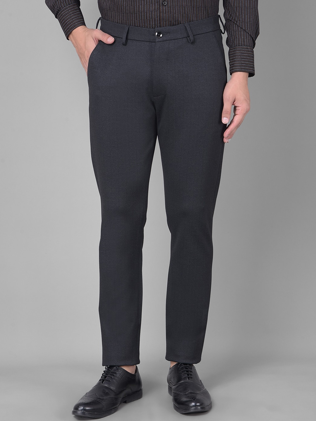 

Crimsoune Club Men Original Slim Fit Mid Rise Regular Trousers, Black