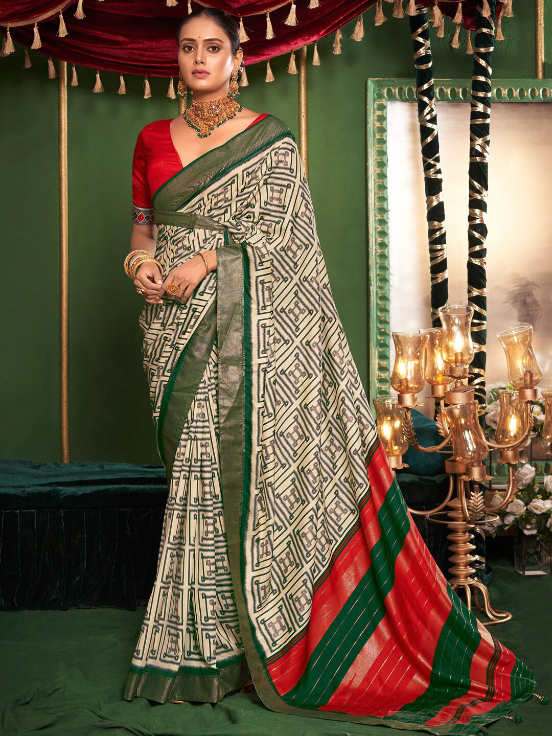 

Saree mall Ethnic Motifs Printed Zari Sungudi Sarees, Cream