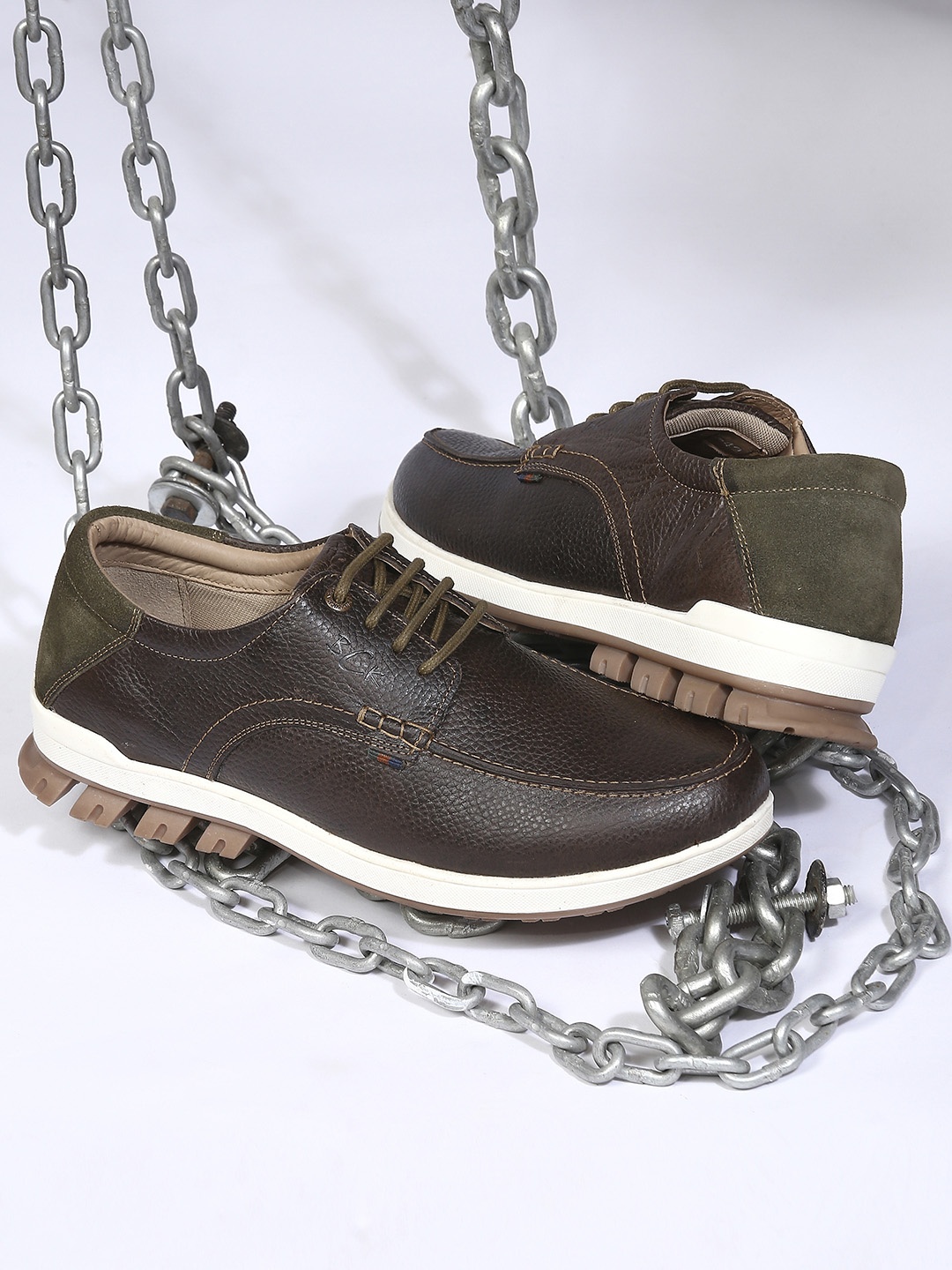 

Buckaroo Men Textured Leather Derbys, Olive