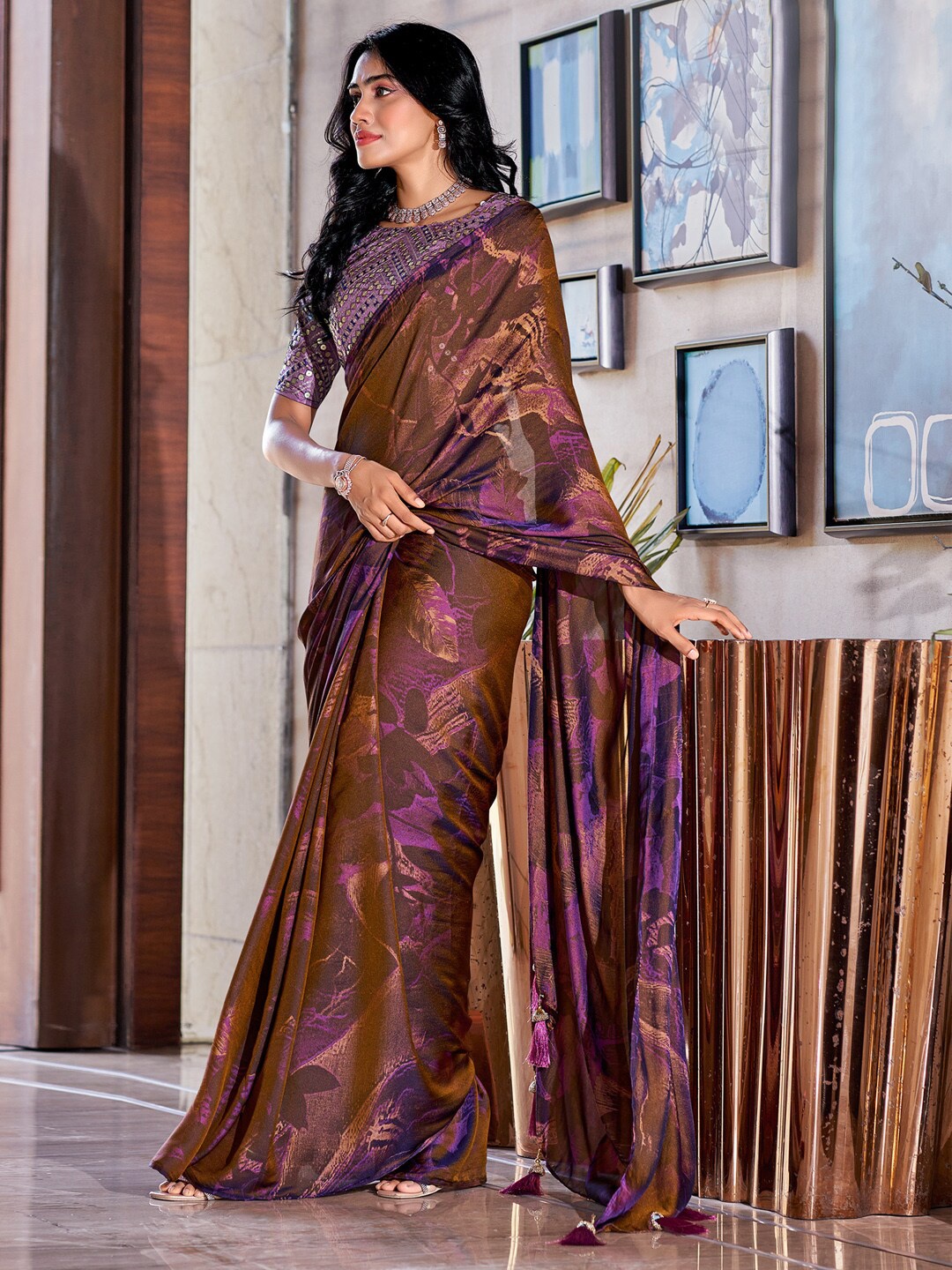 

Anouk Brown & Purple Abstract Printed Sequinned Saree