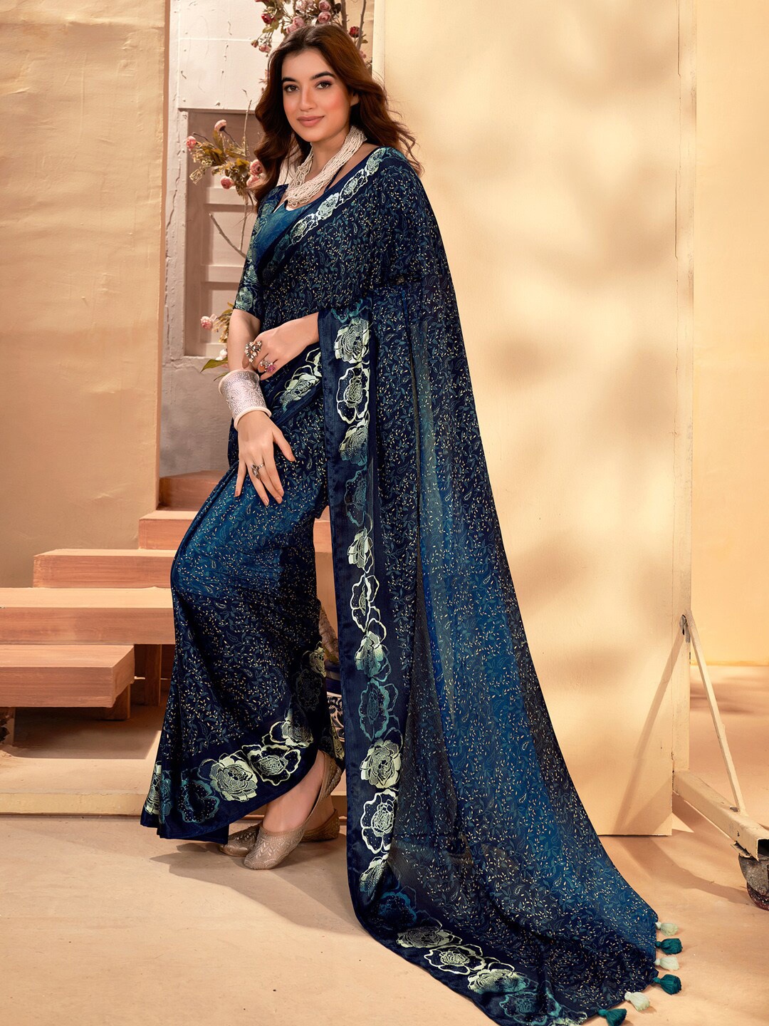 

Anouk Navy Blue & Cream-Coloured Floral Printed Bagh Saree