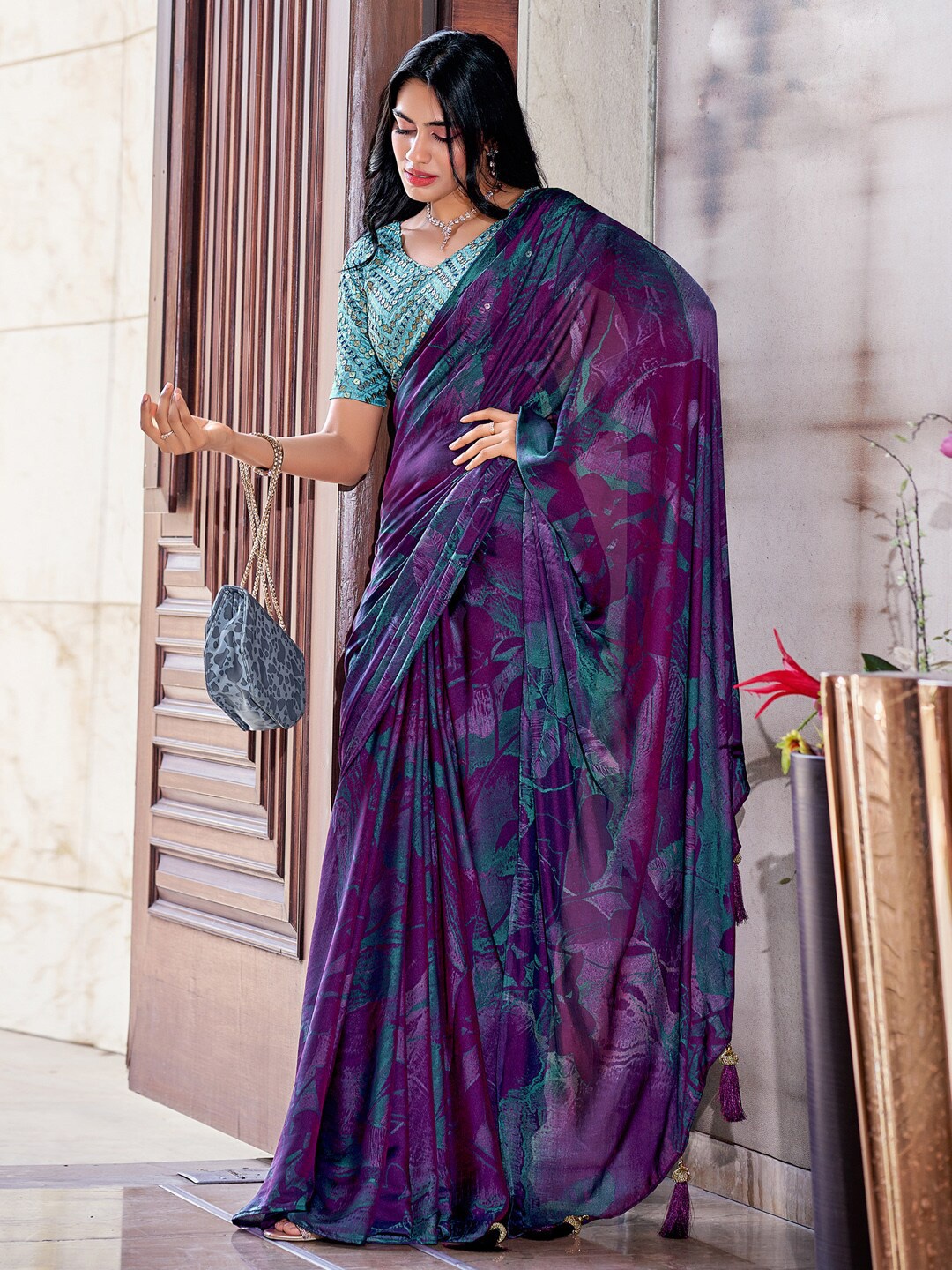 

Anouk Abstract Printed Saree, Purple