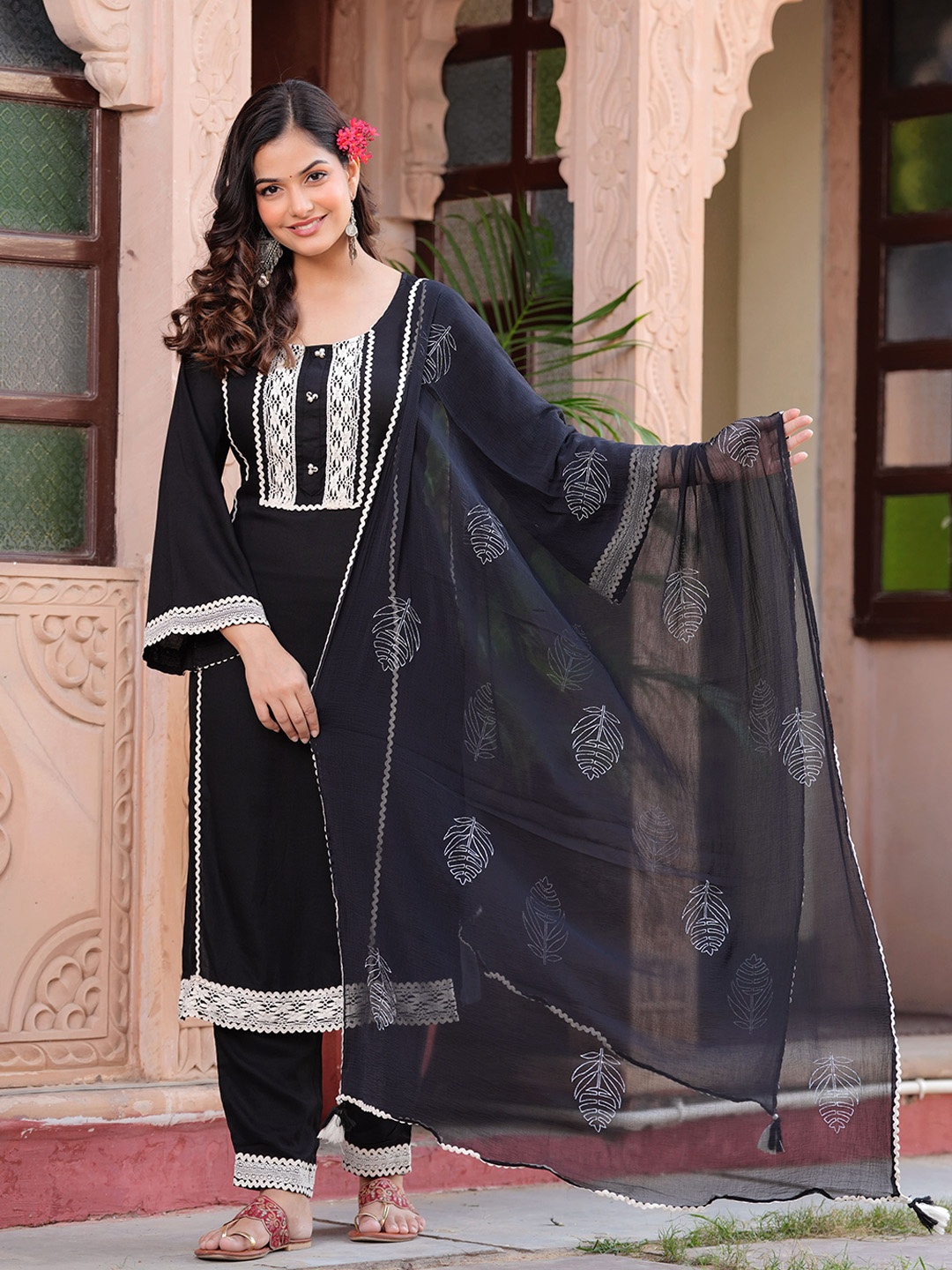 

Hatheli Yoke Design Thread Work Straight Kurta With Trousers & Dupatta, Black