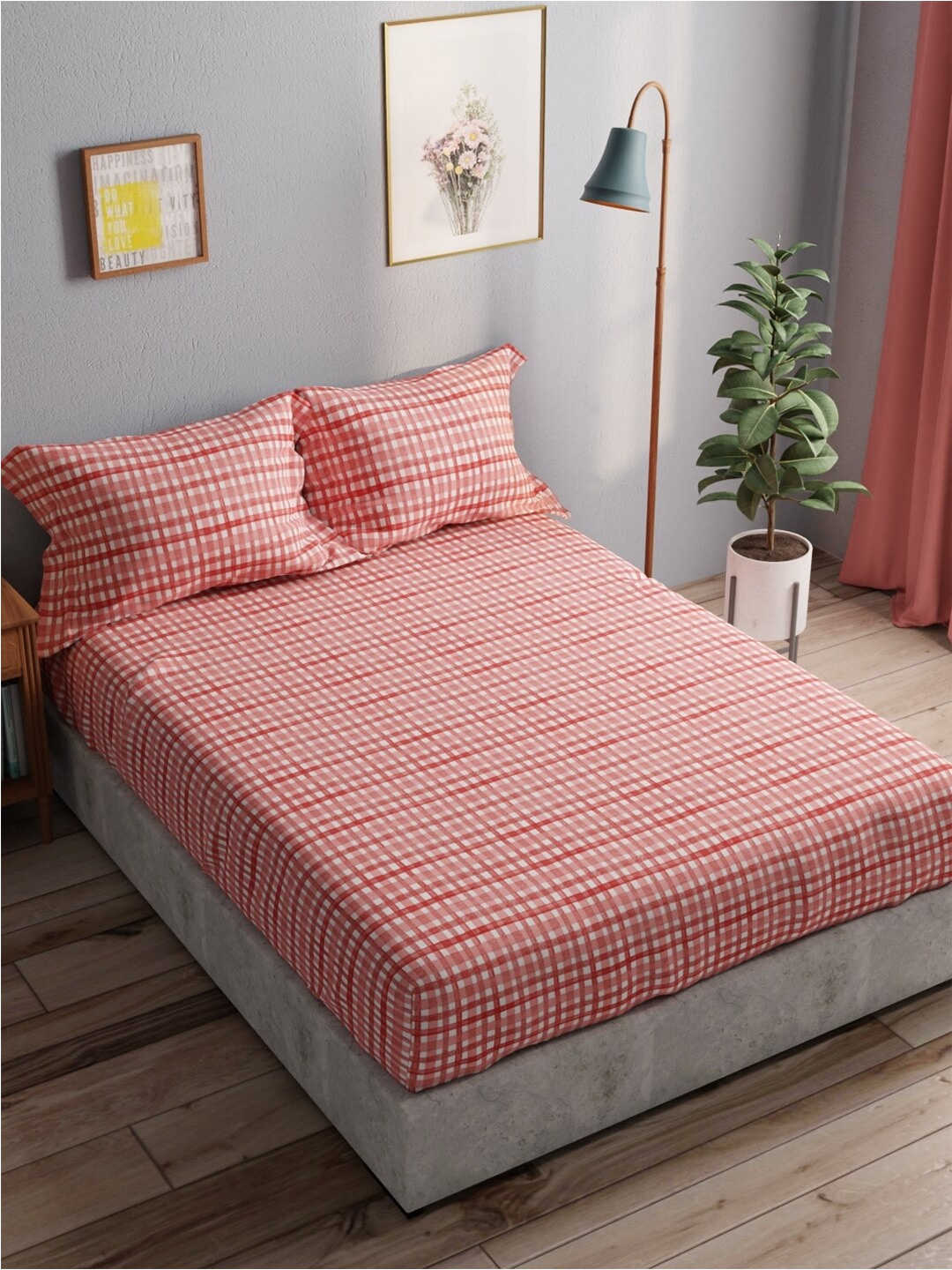 

BIANCA Red & White Geometric Pure Cotton 140 TC Queen Bedsheet with 2 Pillow Covers