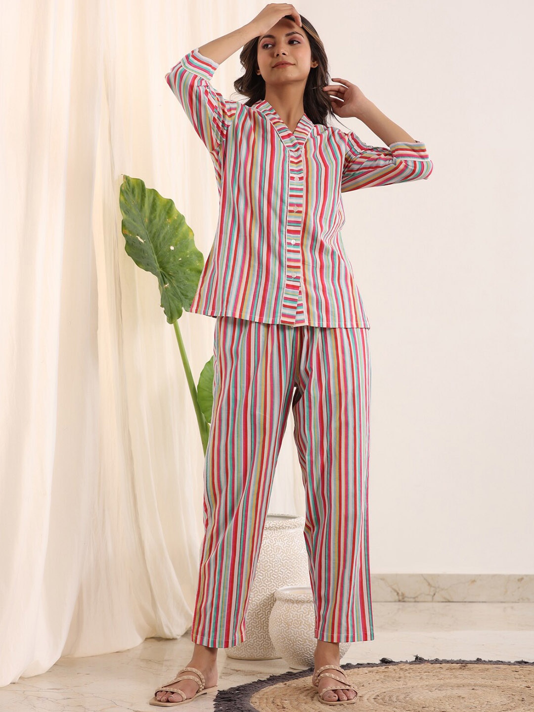 

SANSKRUTIHOMES Striped Shirt With Pyjamas, White