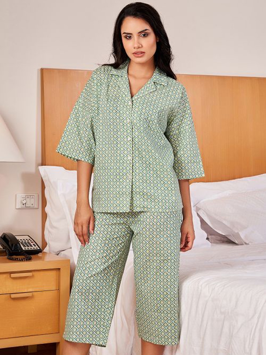 

SANSKRUTIHOMES Geometric Printed Pure Cotton Night suit, Green