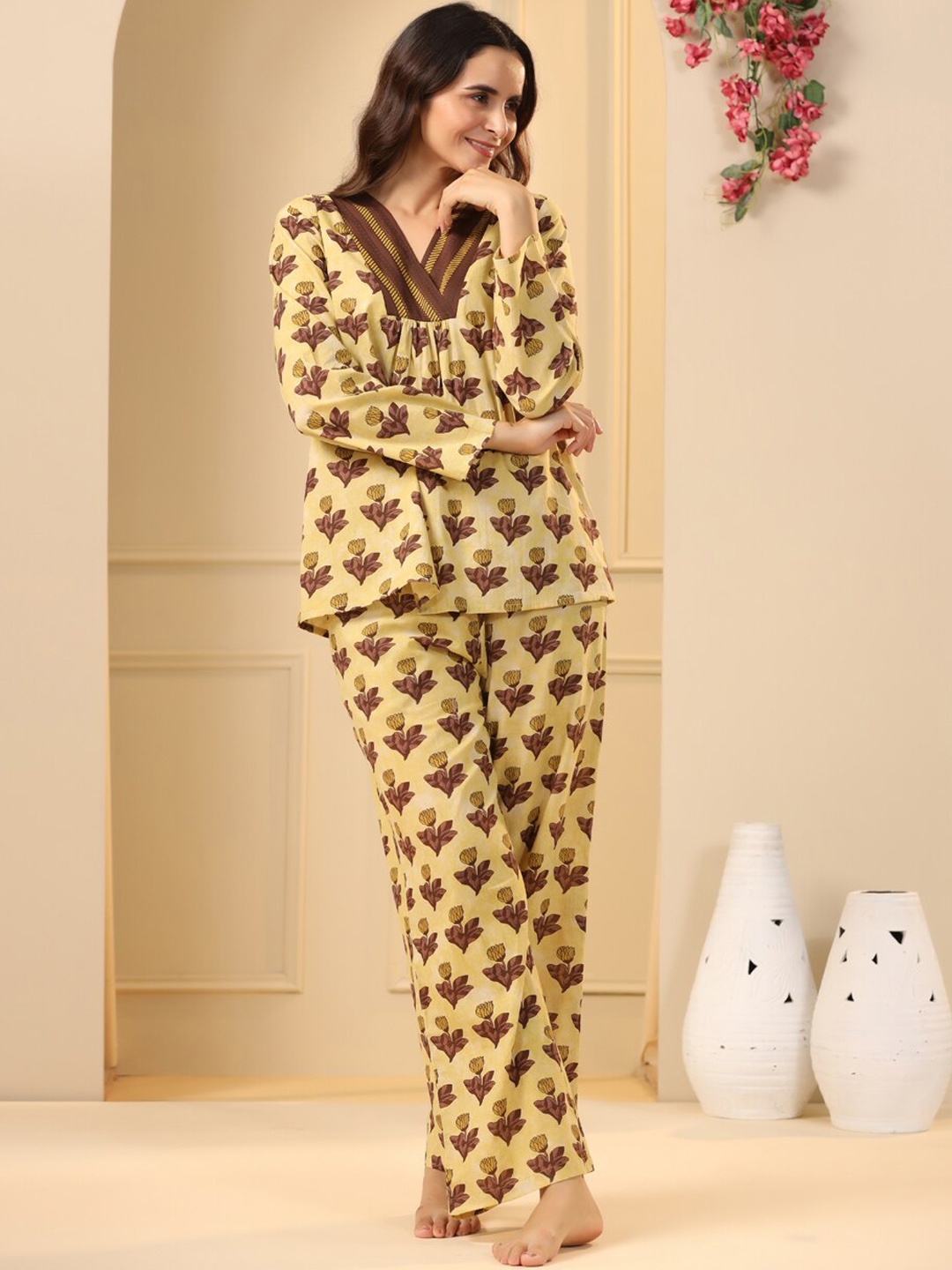 

SANSKRUTIHOMES Floral Printed Pure Cotton Night Suit, Brown