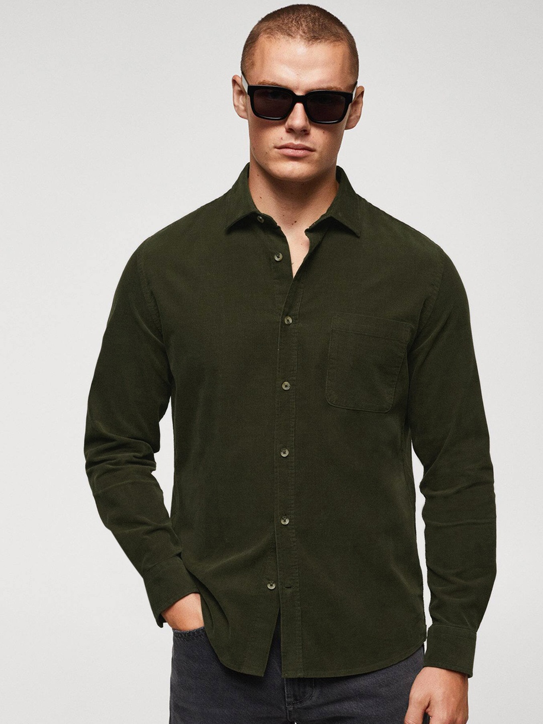

MANGO MAN Corduroy Finish Regular Fit Pure Cotton Casual Shirt, Olive