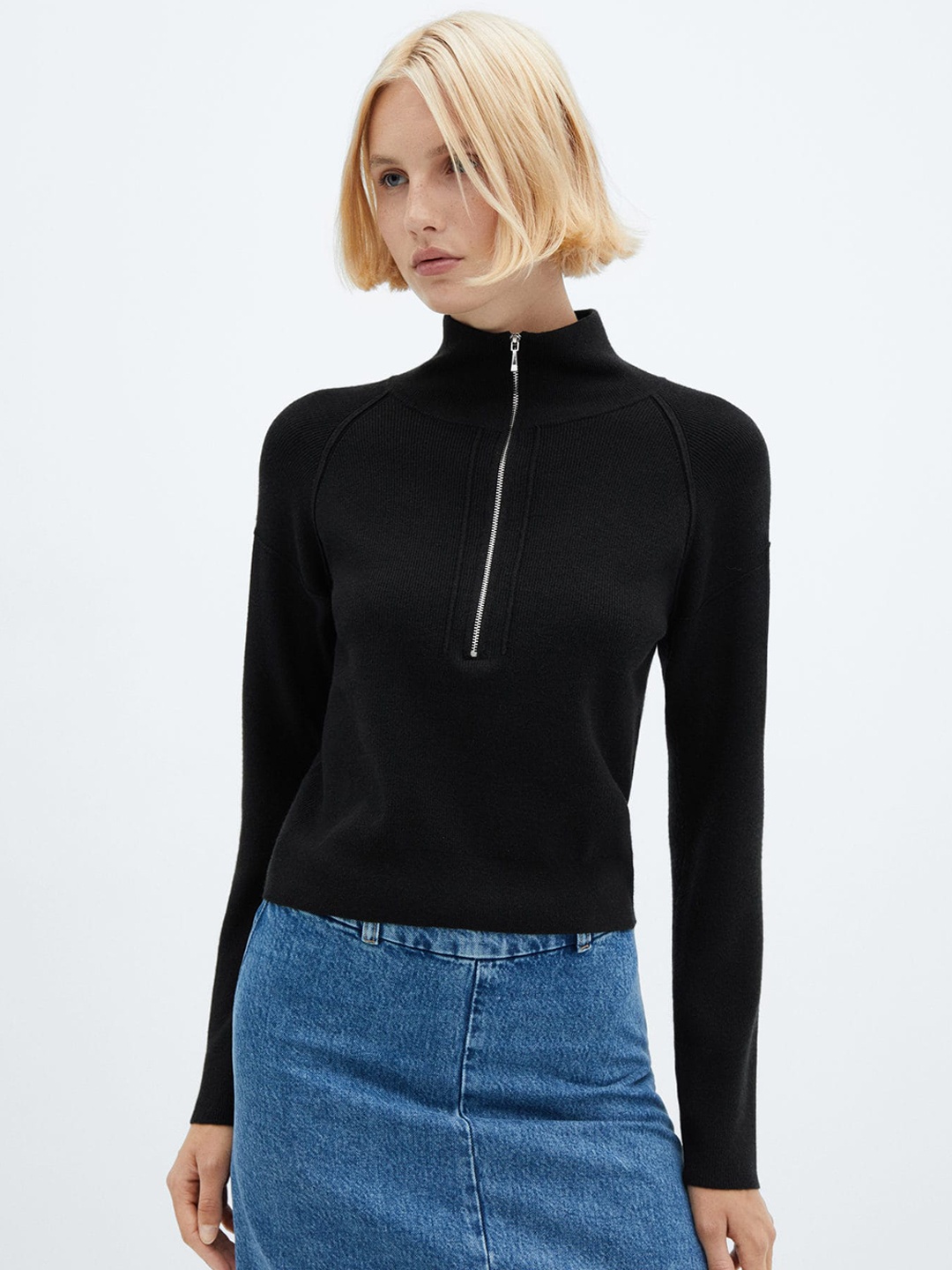 

MANGO Women Half Zipper Pullover, Black