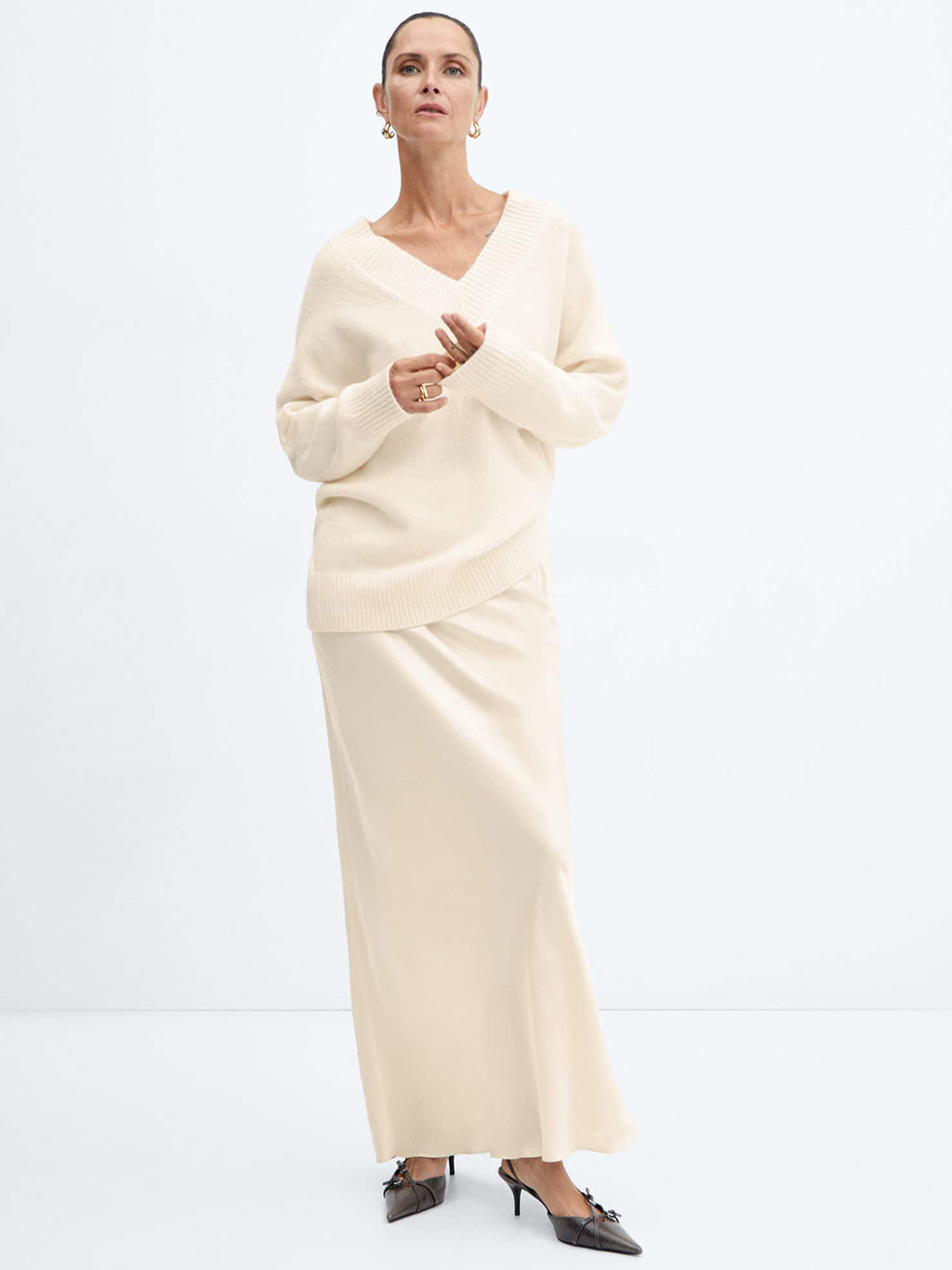 

MANGO V-neck Oversized Pullover, Cream