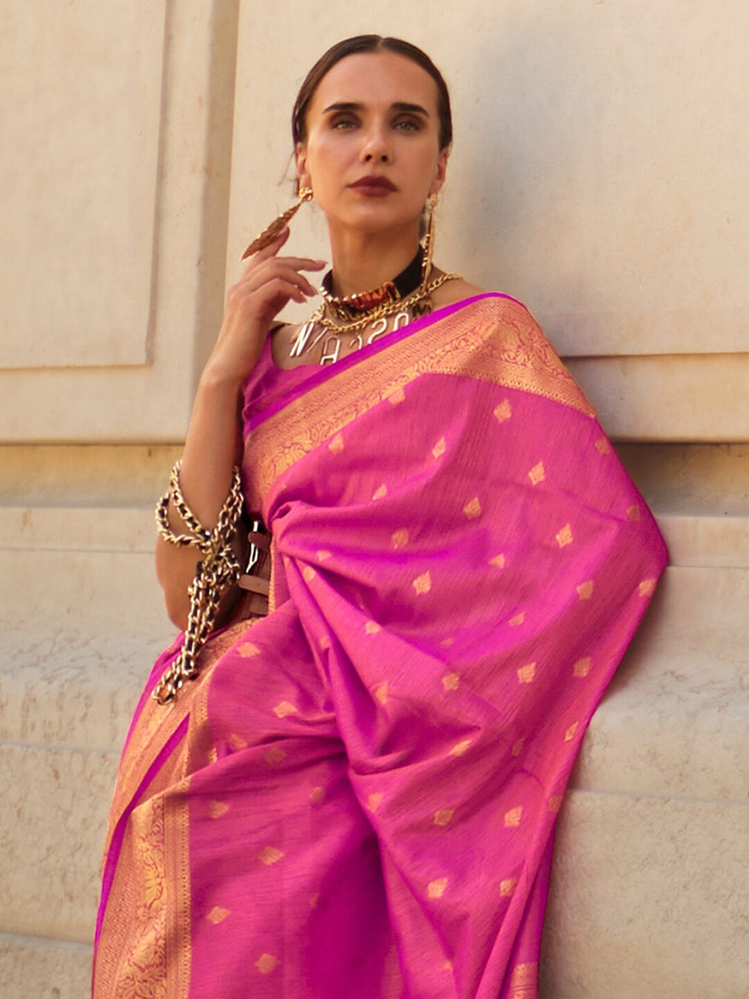 

Mitera Pink & Gold-Toned Ethnic Motifs Woven Design Zari Banarasi Saree