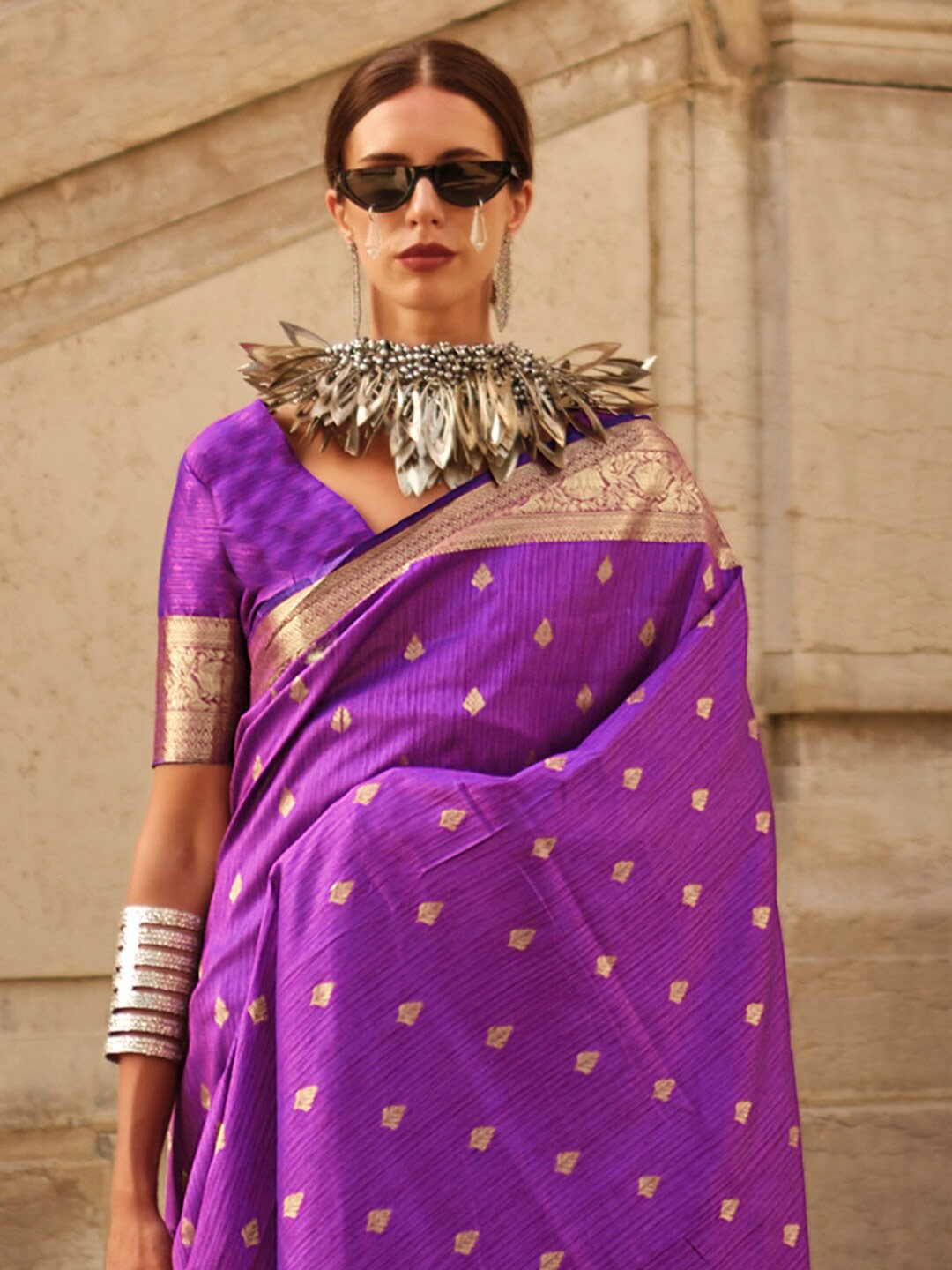 

Mitera Purple & Gold Ethnic Motifs Woven Design Zari Banarasi Saree