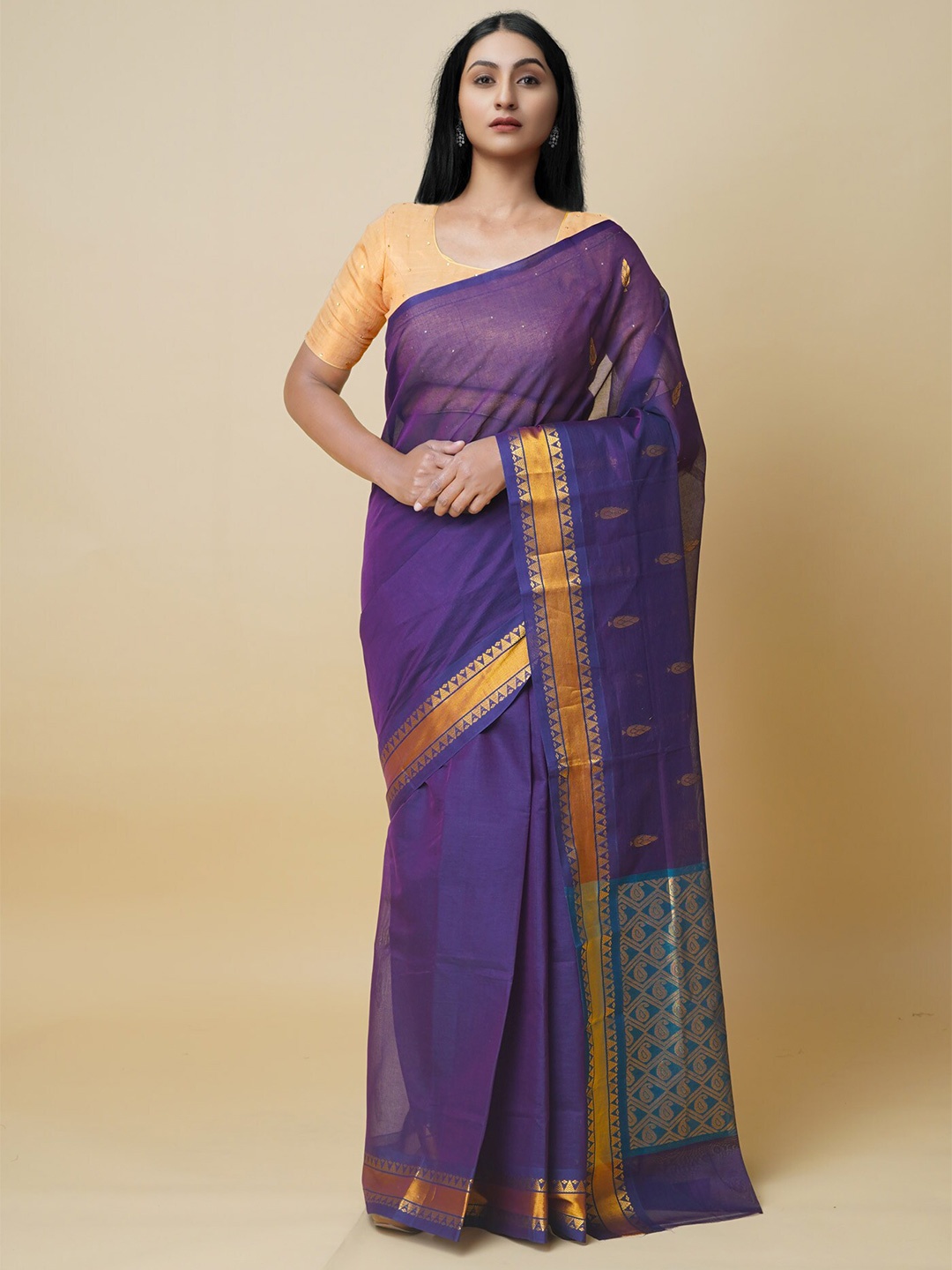 

Unnati Silks Zari Pure Cotton Handloom Gadwal Saree, Violet