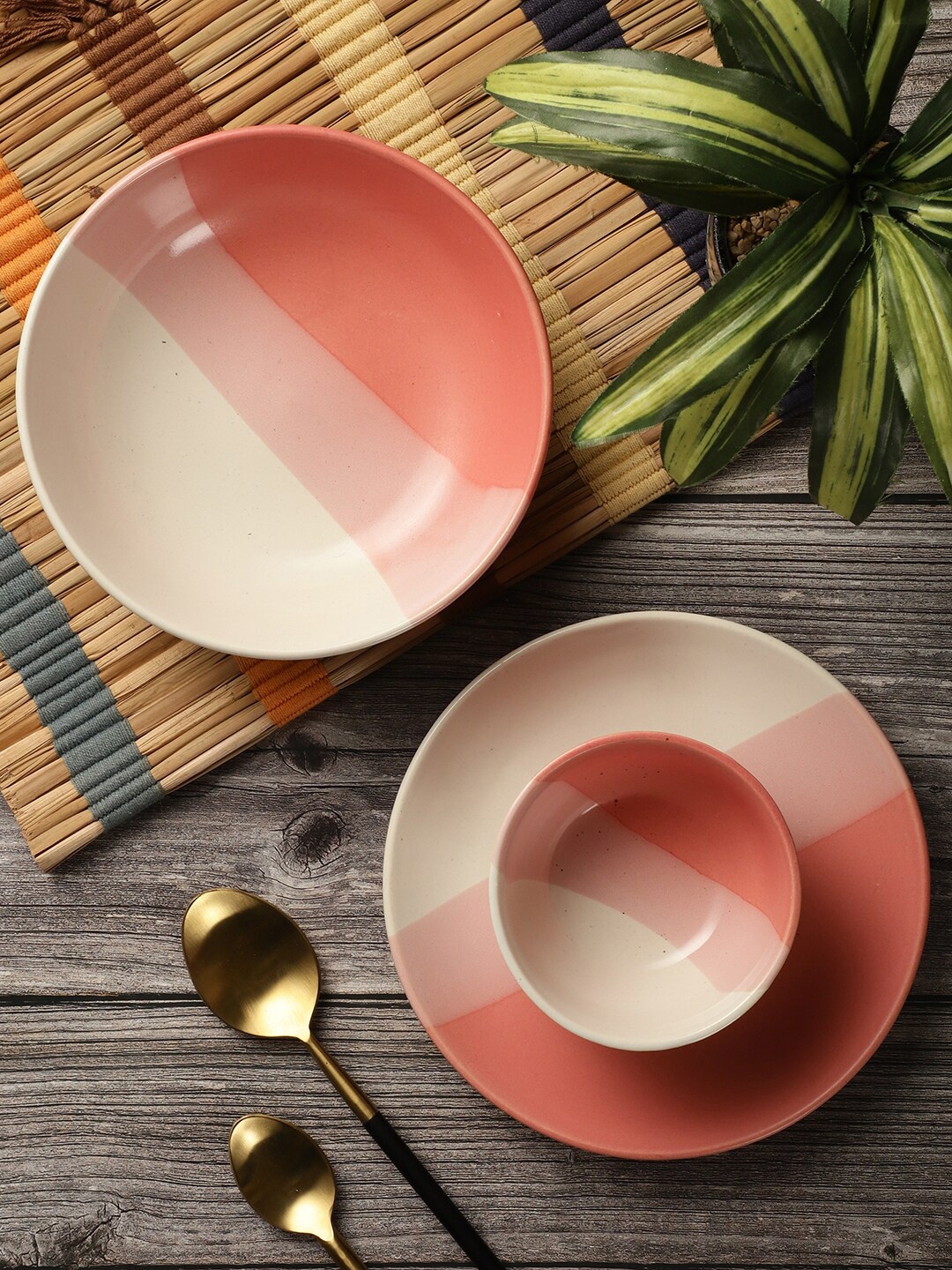 

MIAH Decor Pink & Cream-Coloured 3 Pieces Printed Ceramic Glossy Dinner Set