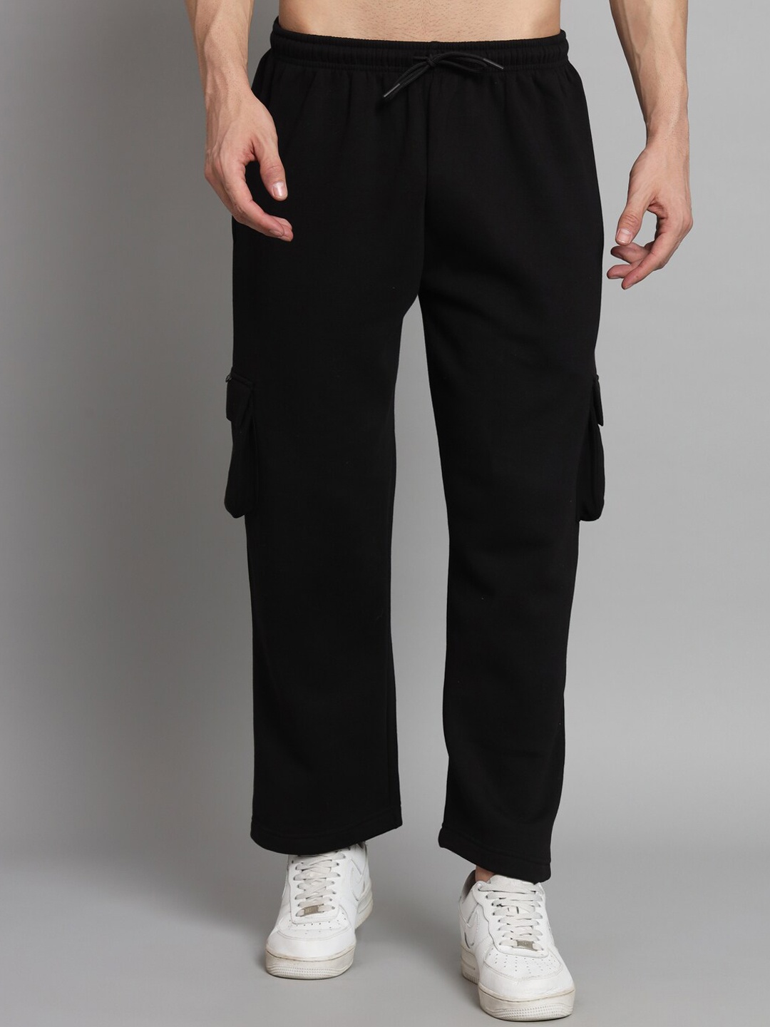 

GRIFFEL Men Regular-Fit Mid-Rise Fleece Track Pant, Black