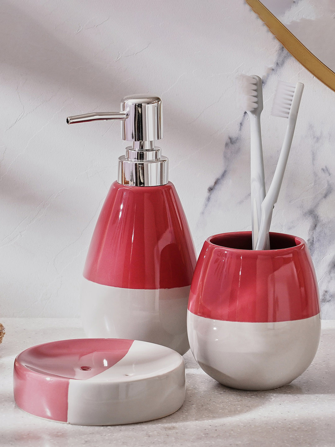 

Home Centre Petrichor Horizon Pink 3 Pieces Colourblocked Ceramic Bath Accessories Set, Red