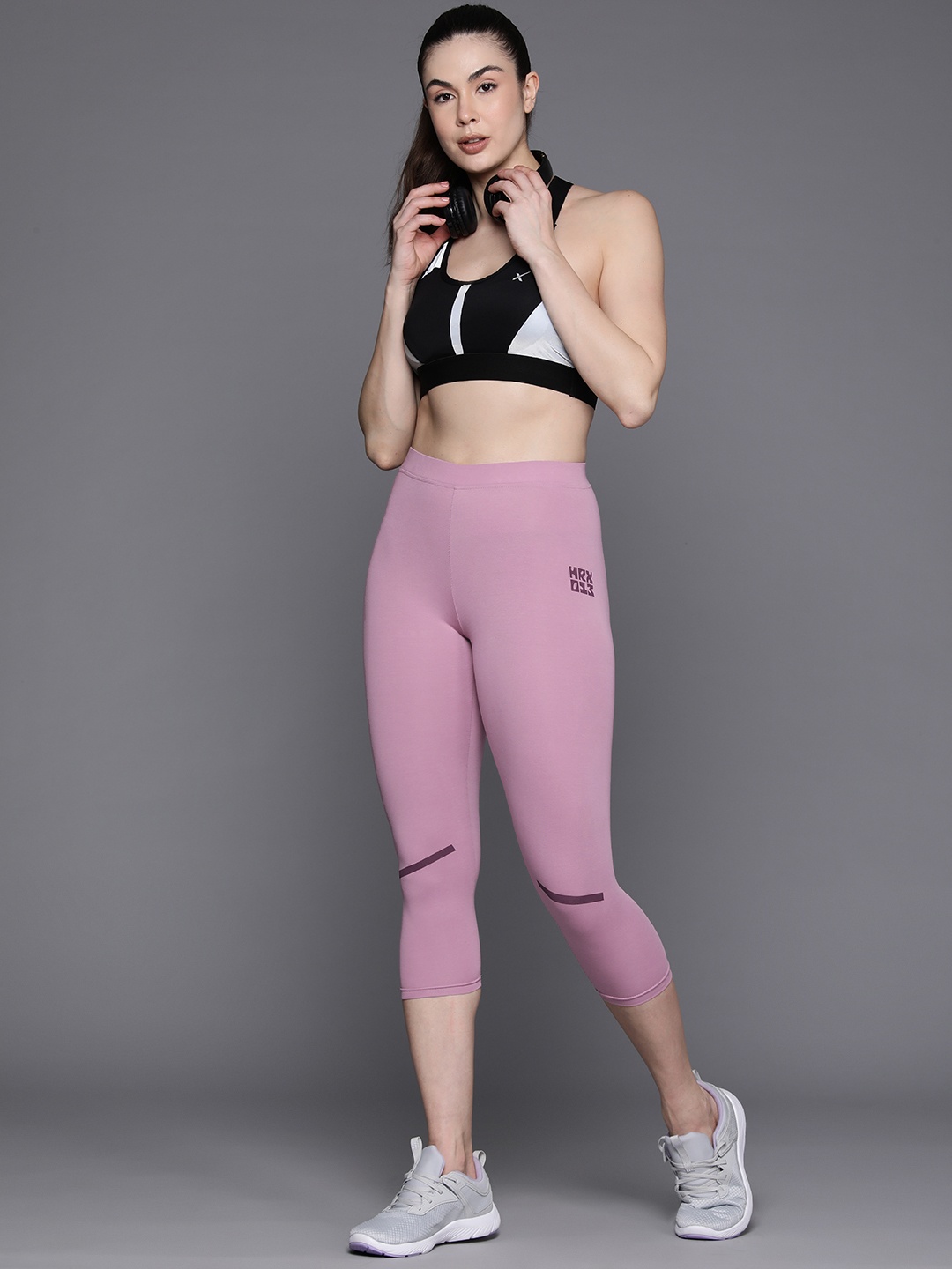 

HRX by Hrithik Roshan Women 3/4th Length Lifestyle Tights, Purple