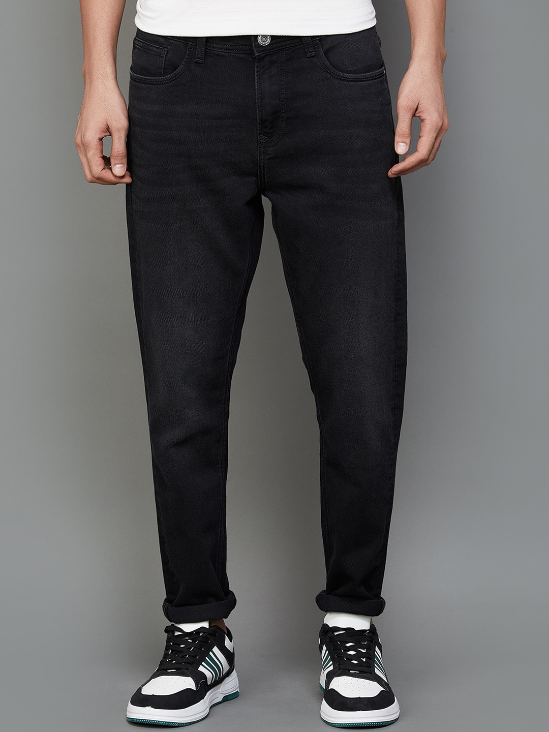 

Forca by Lifestyle Men Mid Rise Clean Look Cotton Jeans, Black