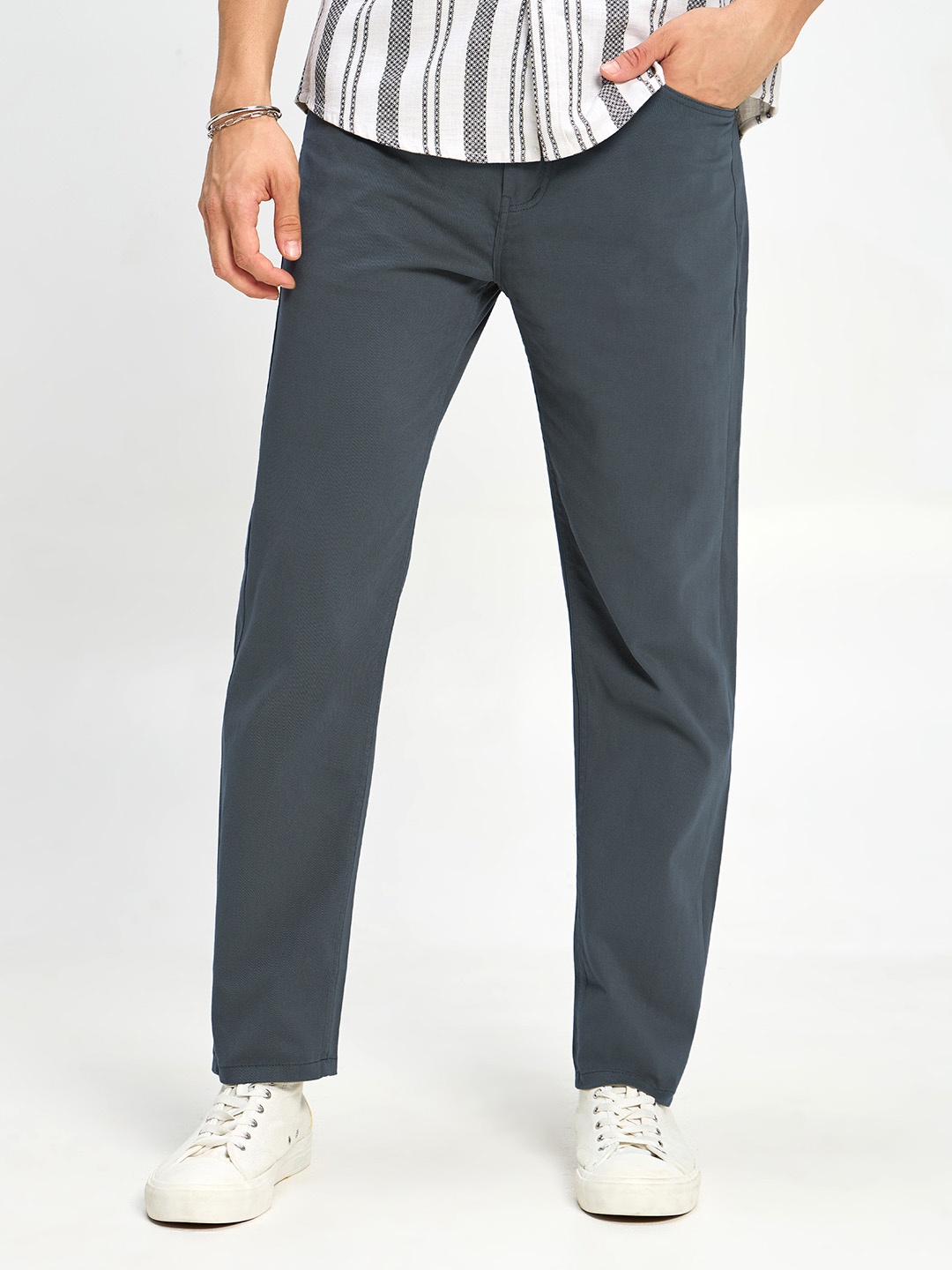 

Beyoung Men Pure Cotton Easy Wash Chinos Trousers, Blue