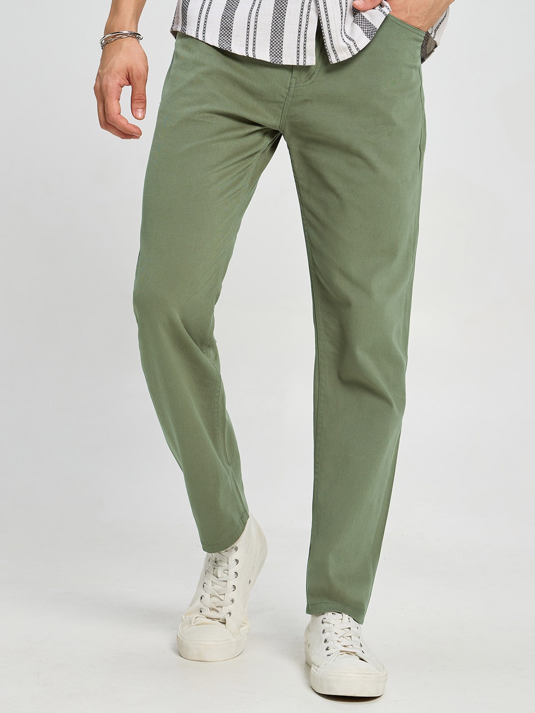 

Beyoung Men Pure Cotton Easy Wash Chinos Trousers, Green