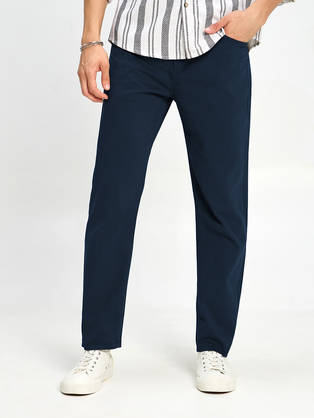 Beyoung Men Mid-Rise Easy Wash Pure Cotton Chinos, Blue