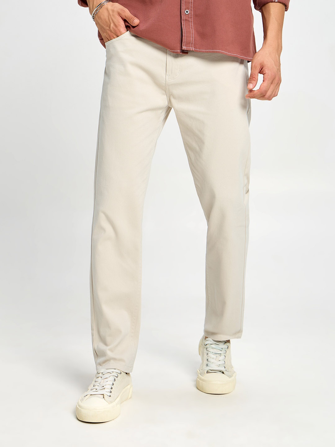 

Beyoung Men Mid-Rise Easy Wash Pure Cotton Chinos, White