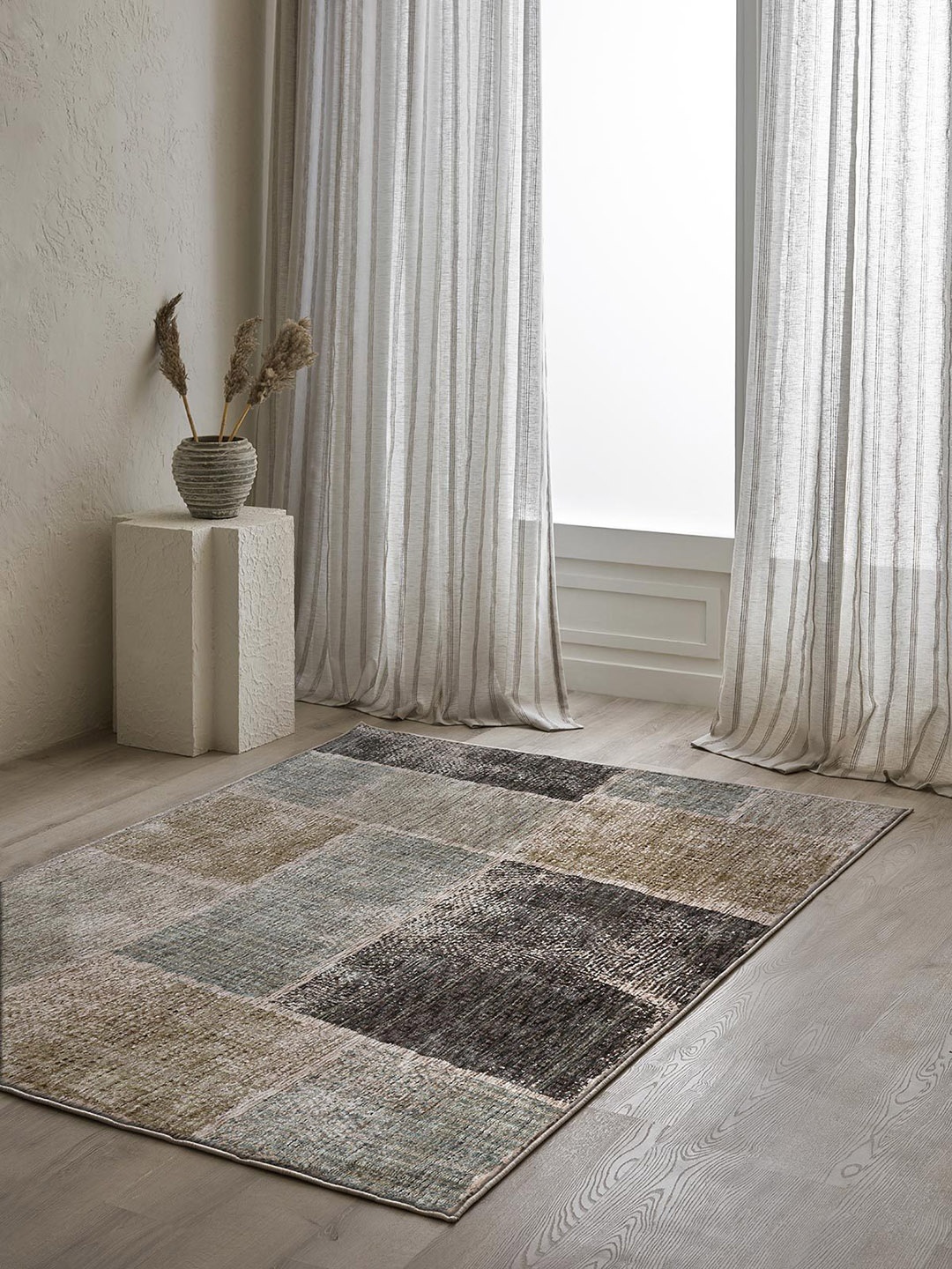 

DDecor Brown & Beige Woven Design Floor Carpet