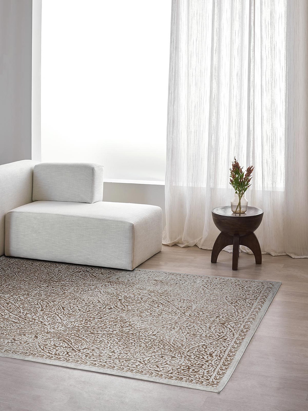 

DDecor Beige & White Traditional Printed Carpet