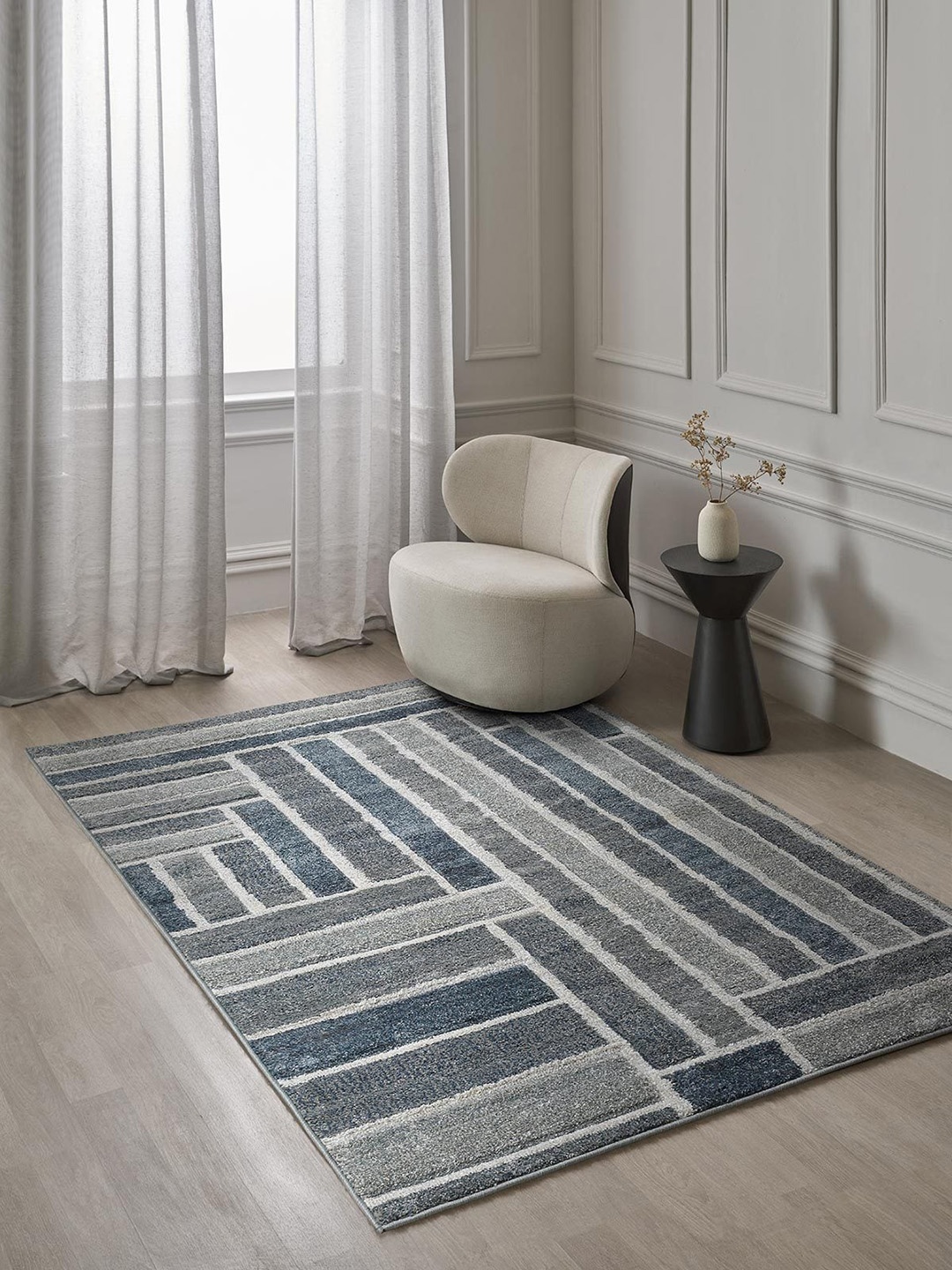 

DDecor Blue Geometric Design Rectangular Carpet