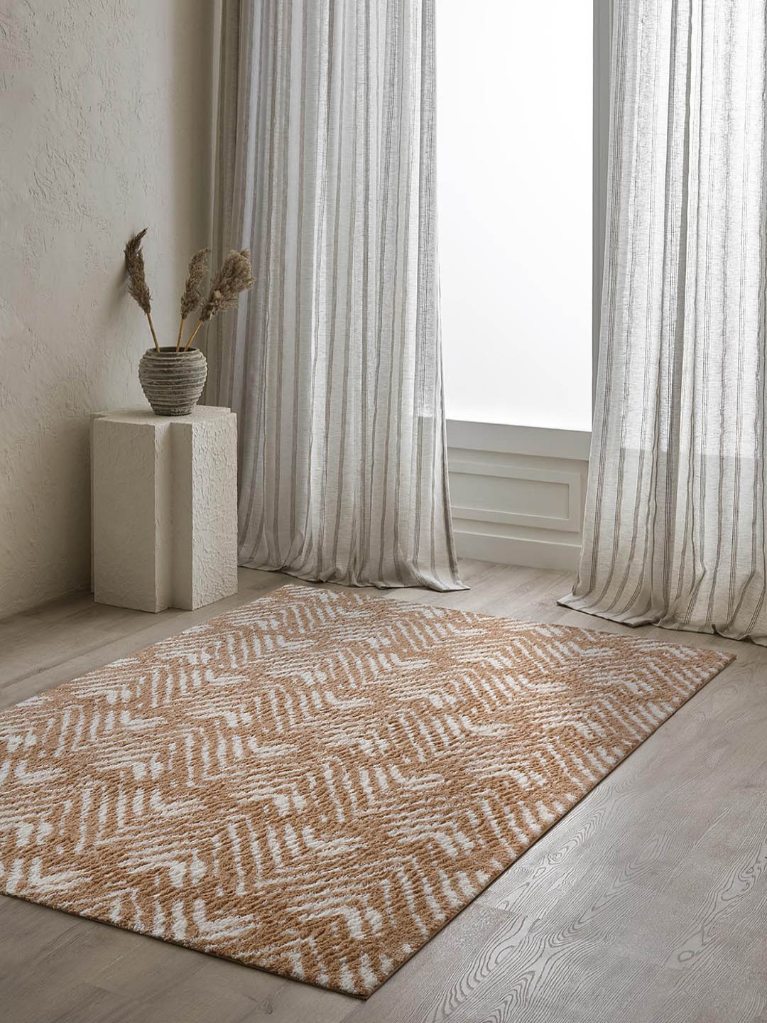 

DDecor Beige & White Geometric Printed Carpet