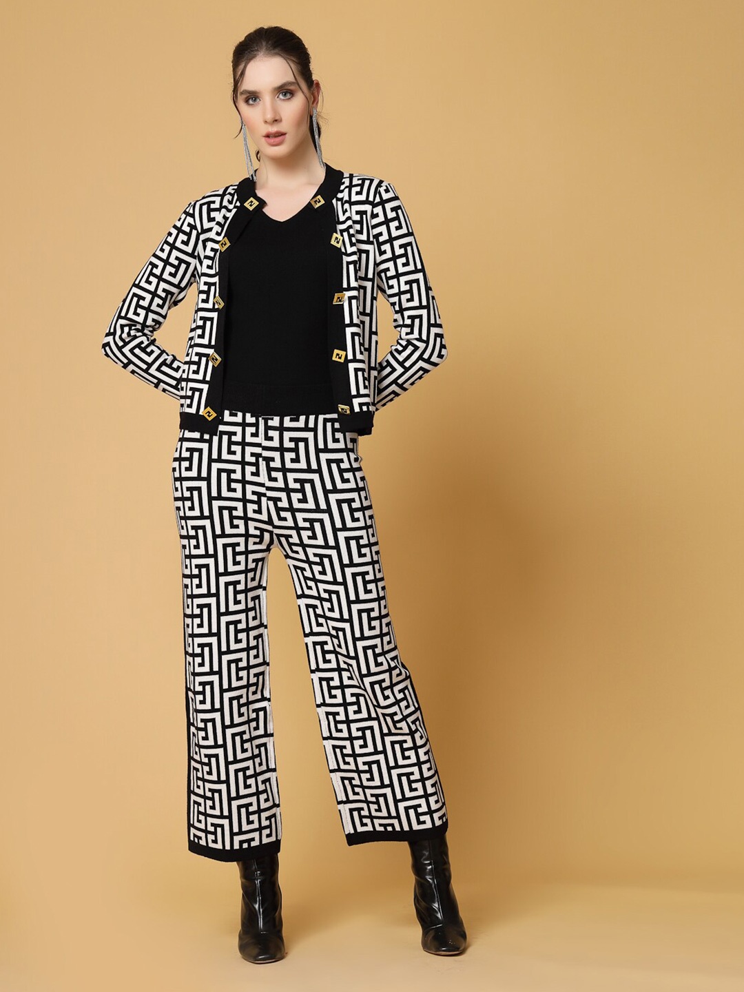 

Mafadeny Winter Wear Top With Printed Trousers With Jacket, Black