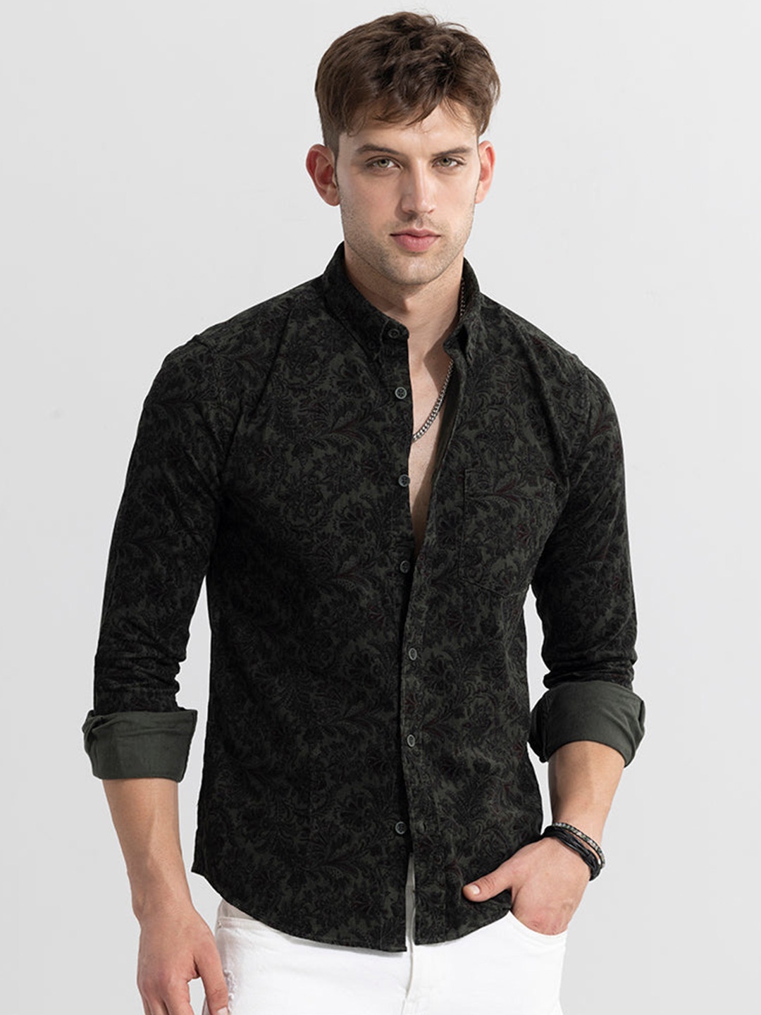 

Snitch Black Ethnic Motifs Printed Classic Pure Cotton Casual Shirt