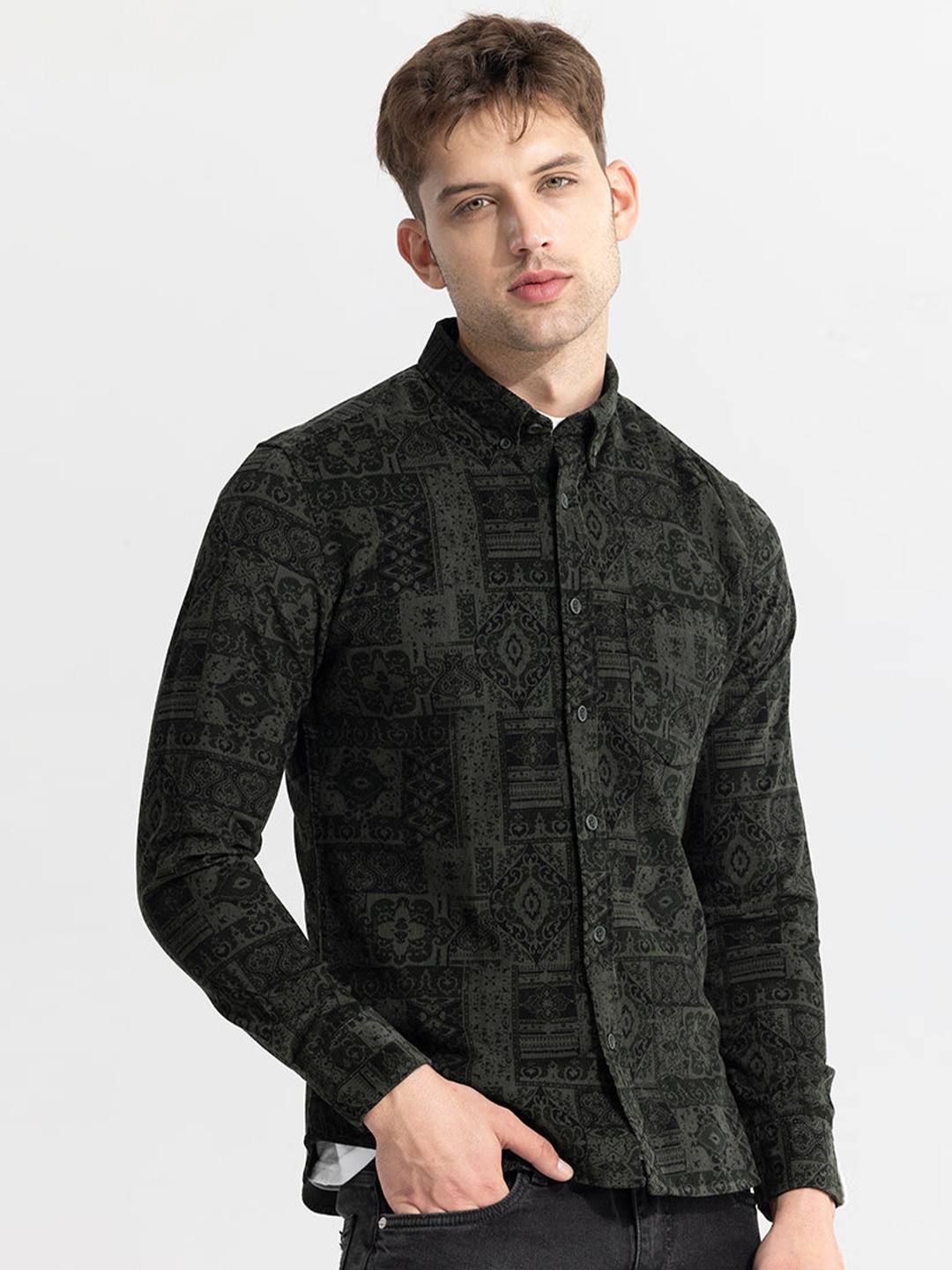 

Snitch Olive Ethnic Motifs Printed Classic Pure Cotton Casual Shirt