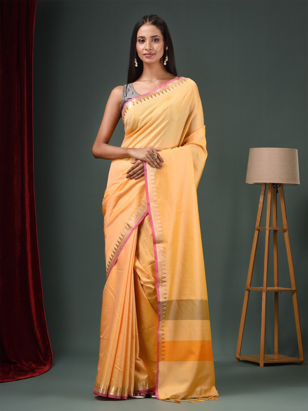 

Charukriti Zari Silk Blend Saree, Yellow