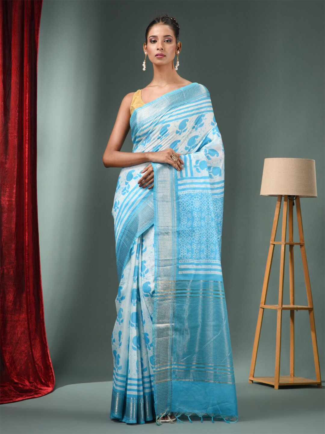 

Charukriti Paisley Printed Zari Saree, Blue