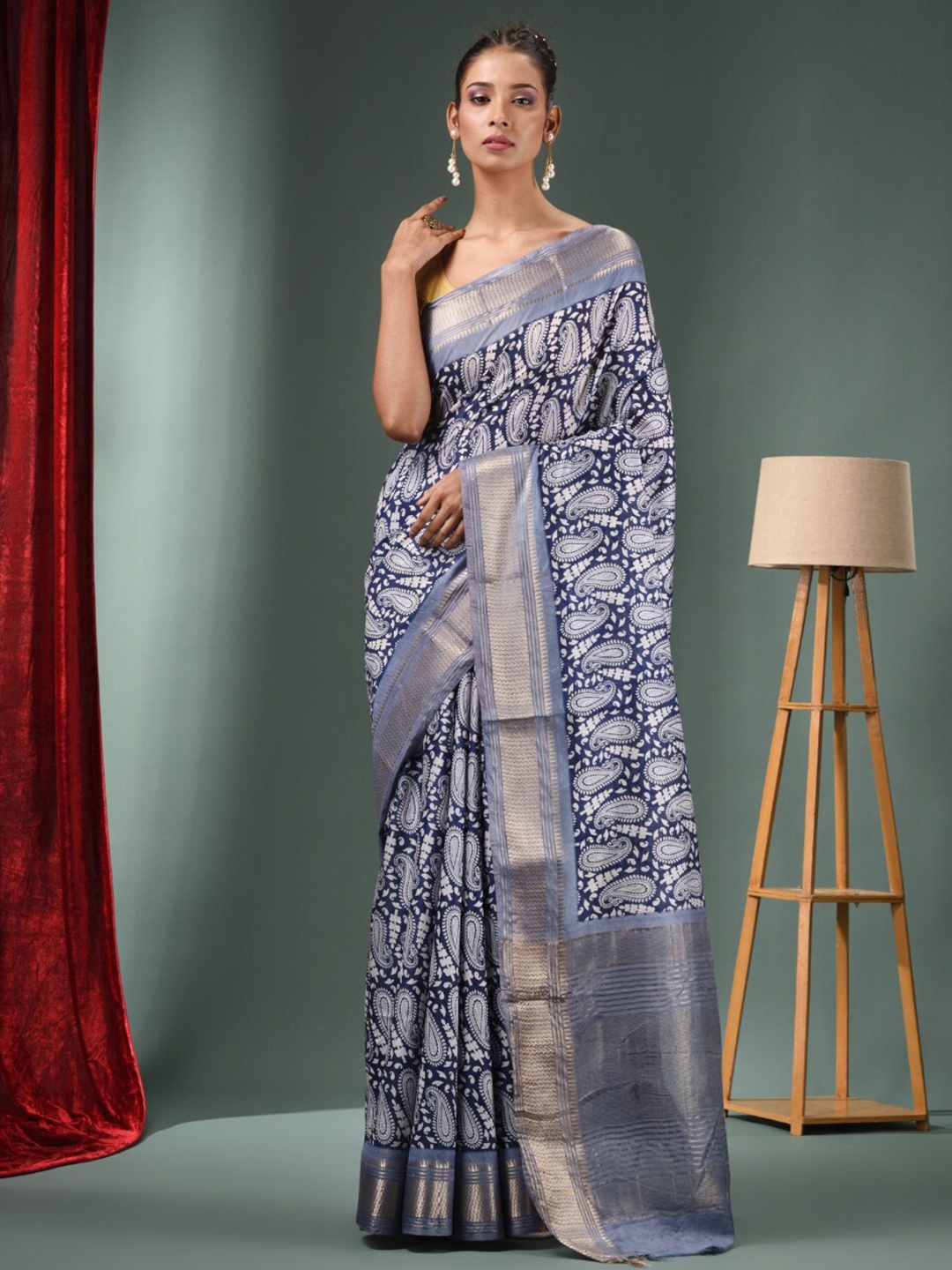 

Charukriti Ajrakh Printed Zari Saree, Navy blue