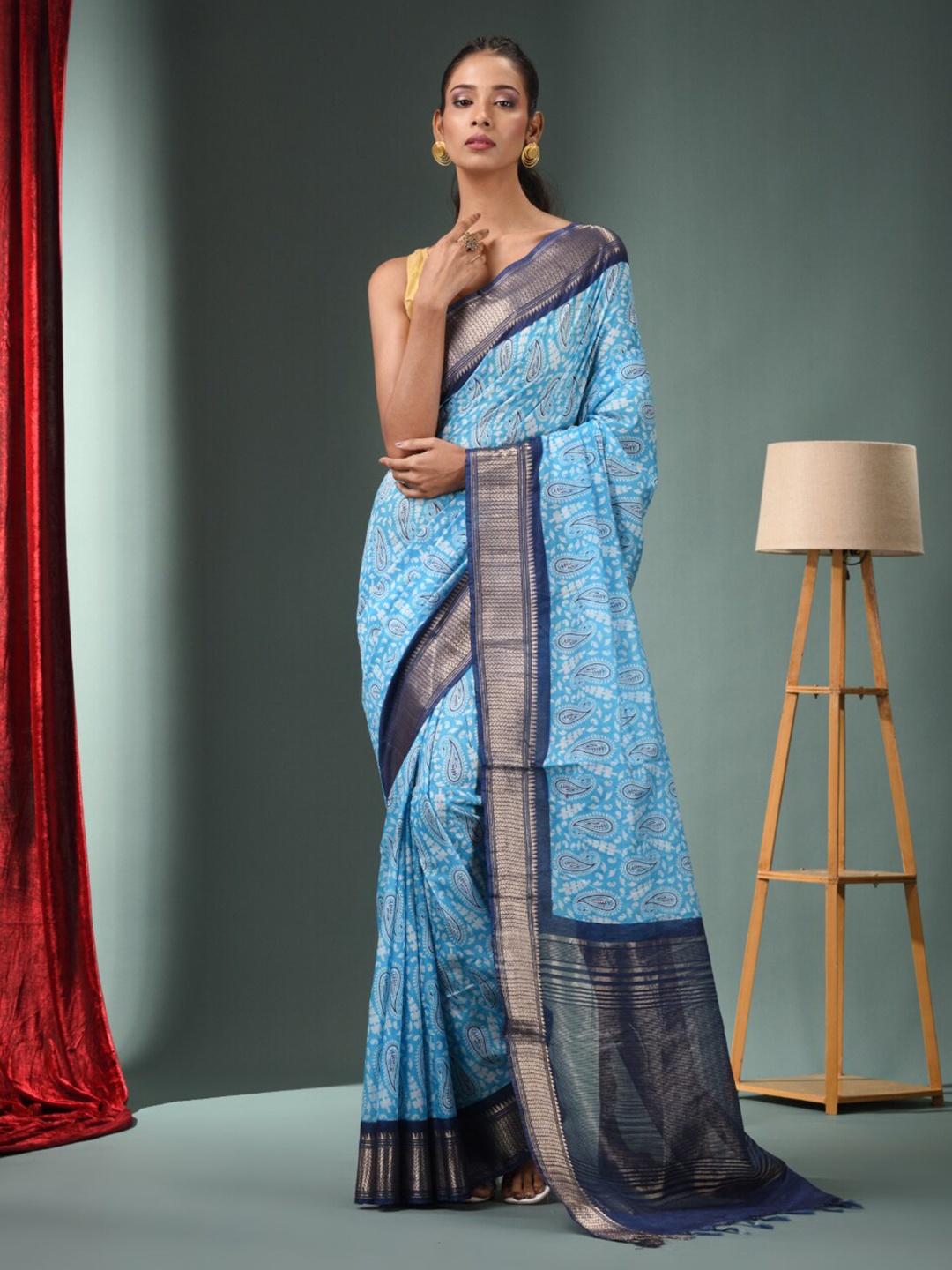 

Charukriti Paisley Printed Zari Saree, Blue