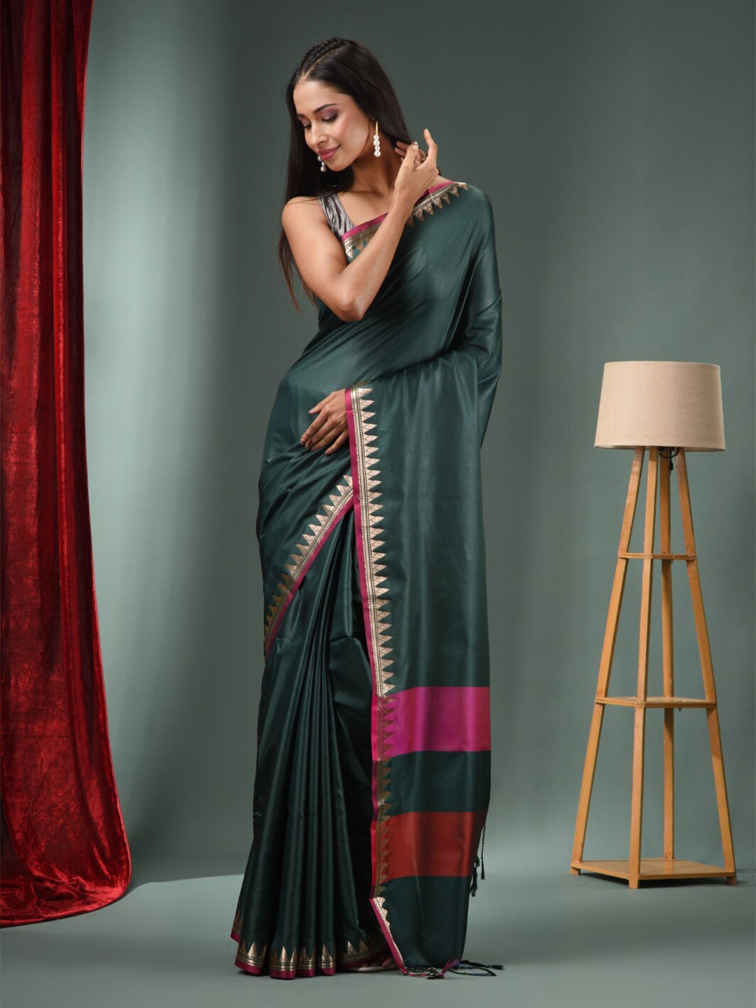 

Charukriti Woven Design Zari Silk Blend Saree, Green