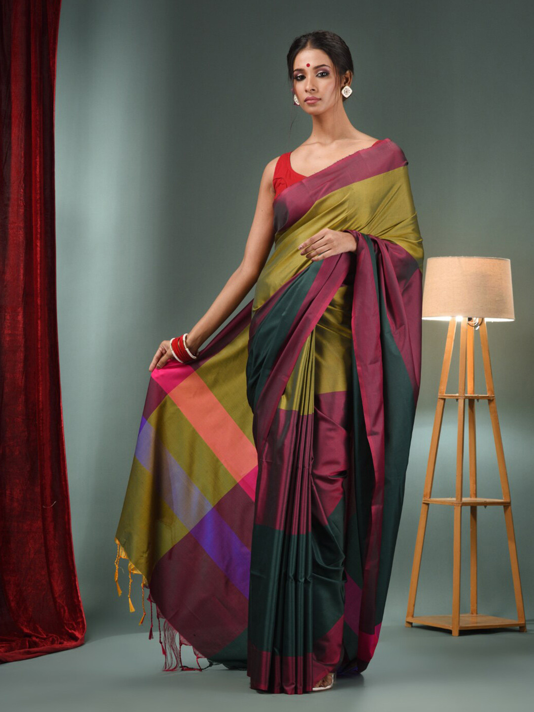 

Charukriti Colourblocked Saree, Green